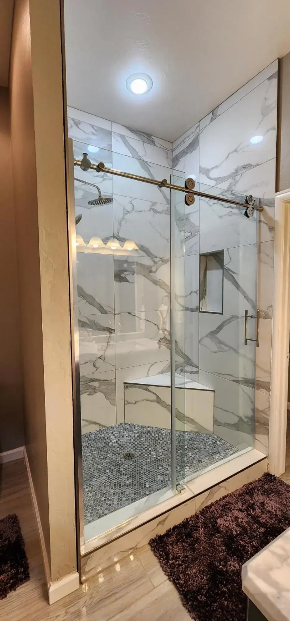 Deluxe King Room in The Whispering Pines Inn Deluxe King Room in The Whispering Pines Inn