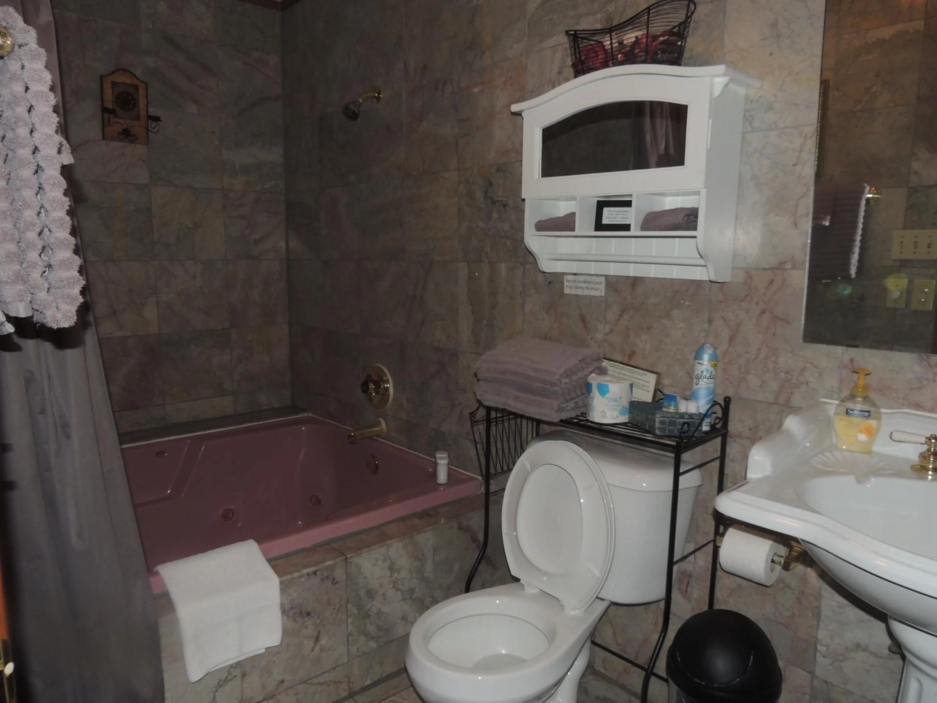 The Whispering Pines Inn