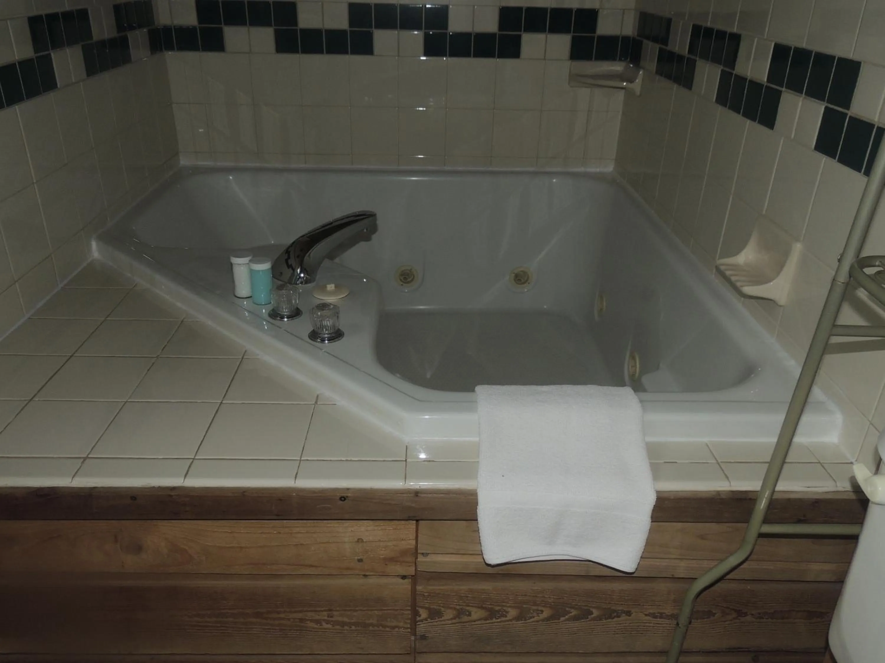 The Whispering Pines Inn