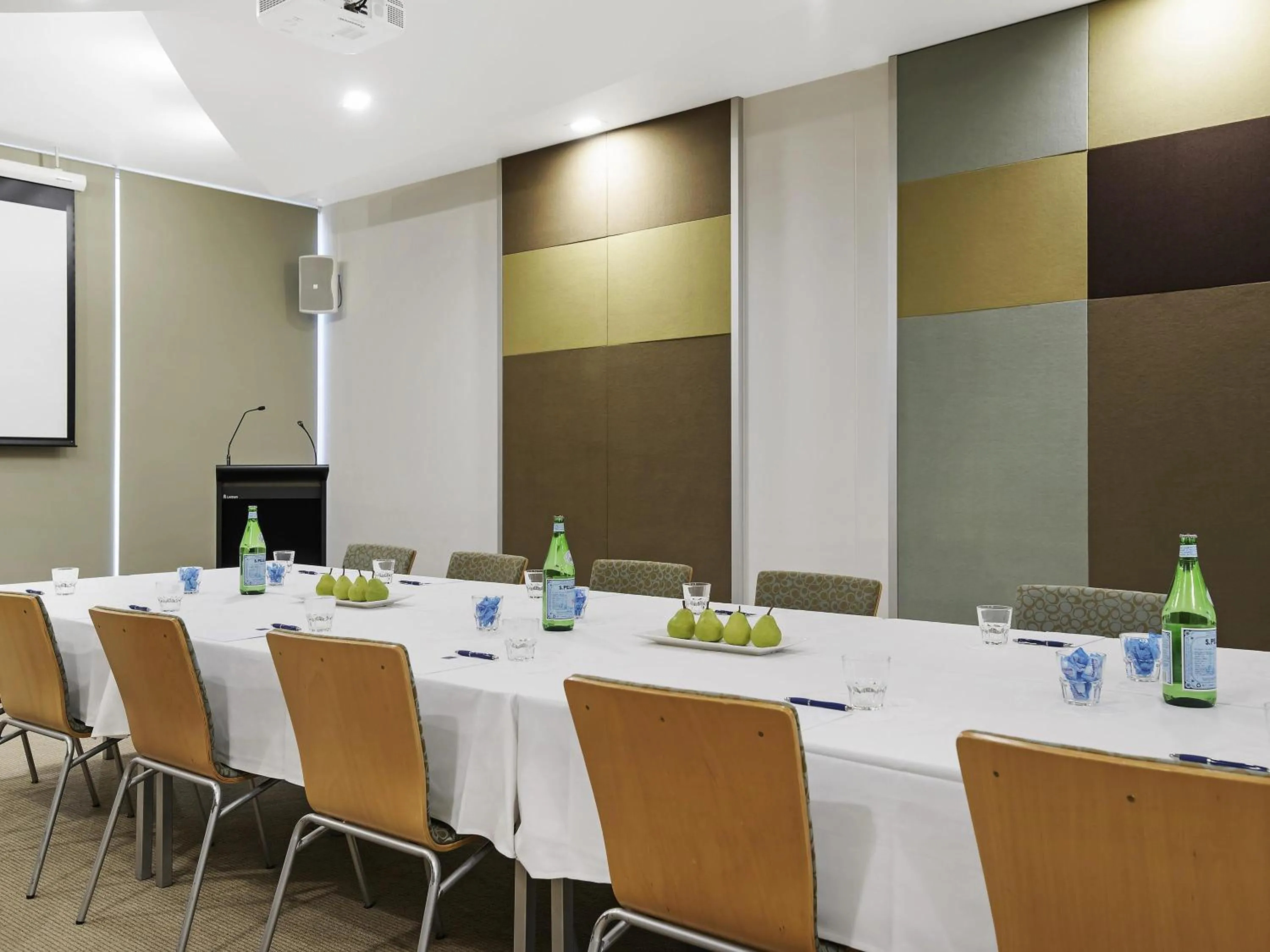 Meeting/conference room in The Sebel Maroochydore