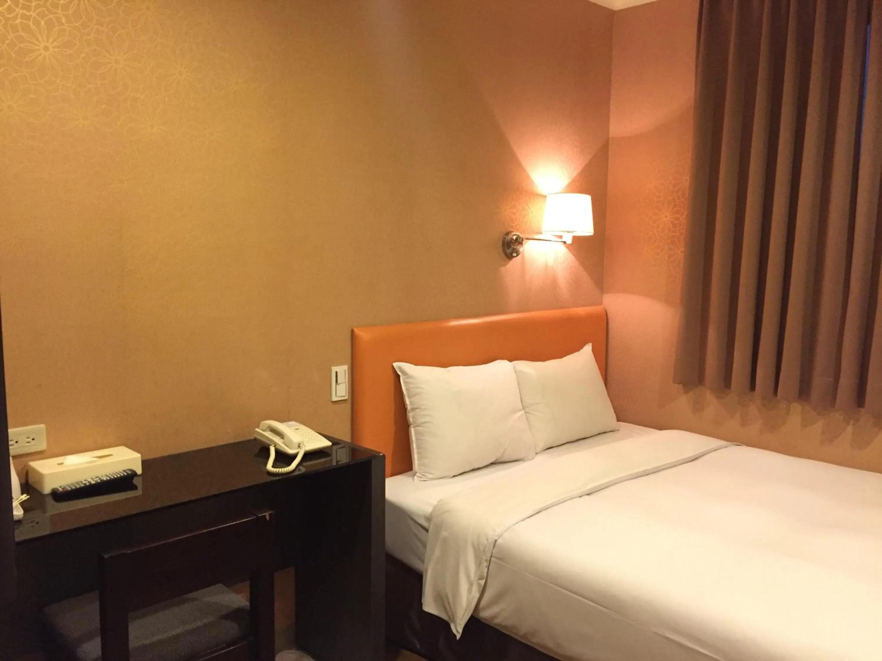 Photo of the whole room, Bed in Garden Hotel