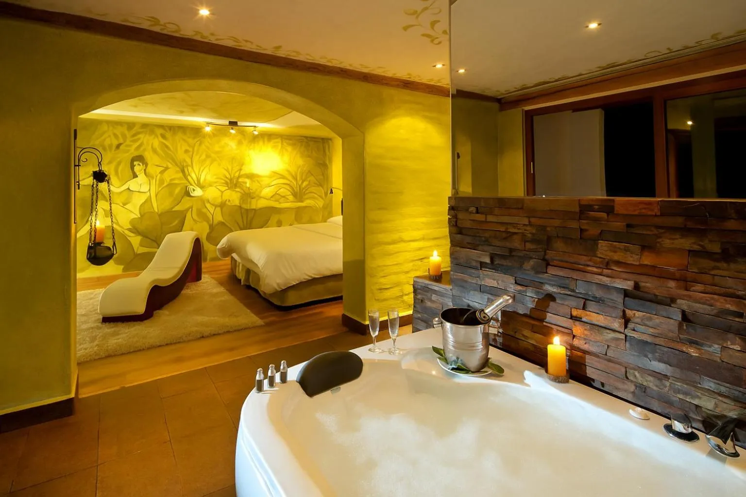 Hot Tub in Luna Volcán, Adventure SPA - formerly Luna Runtún