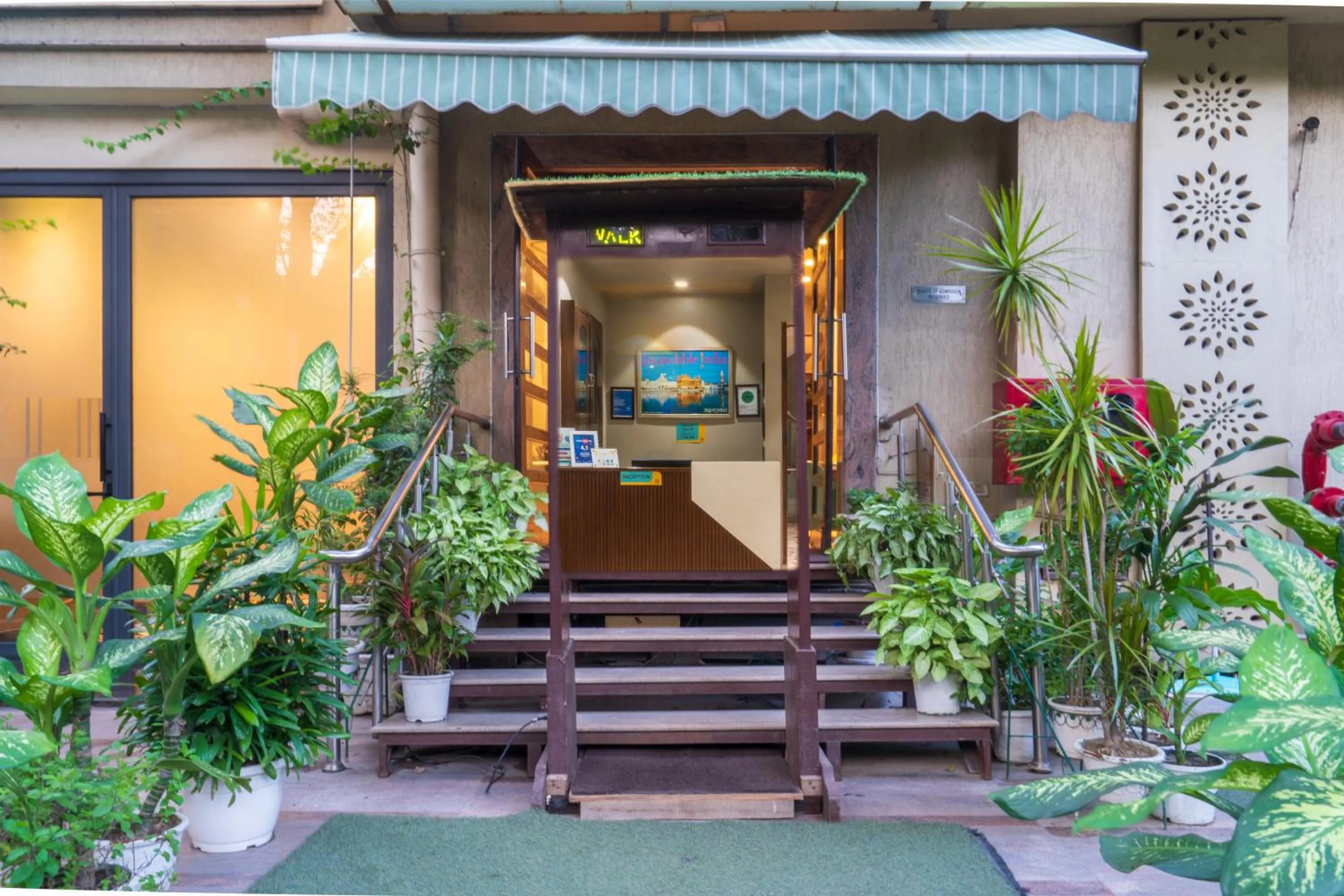 Facade/entrance in Cosy Grand, Chanakyapuri by The Cosy Hotels