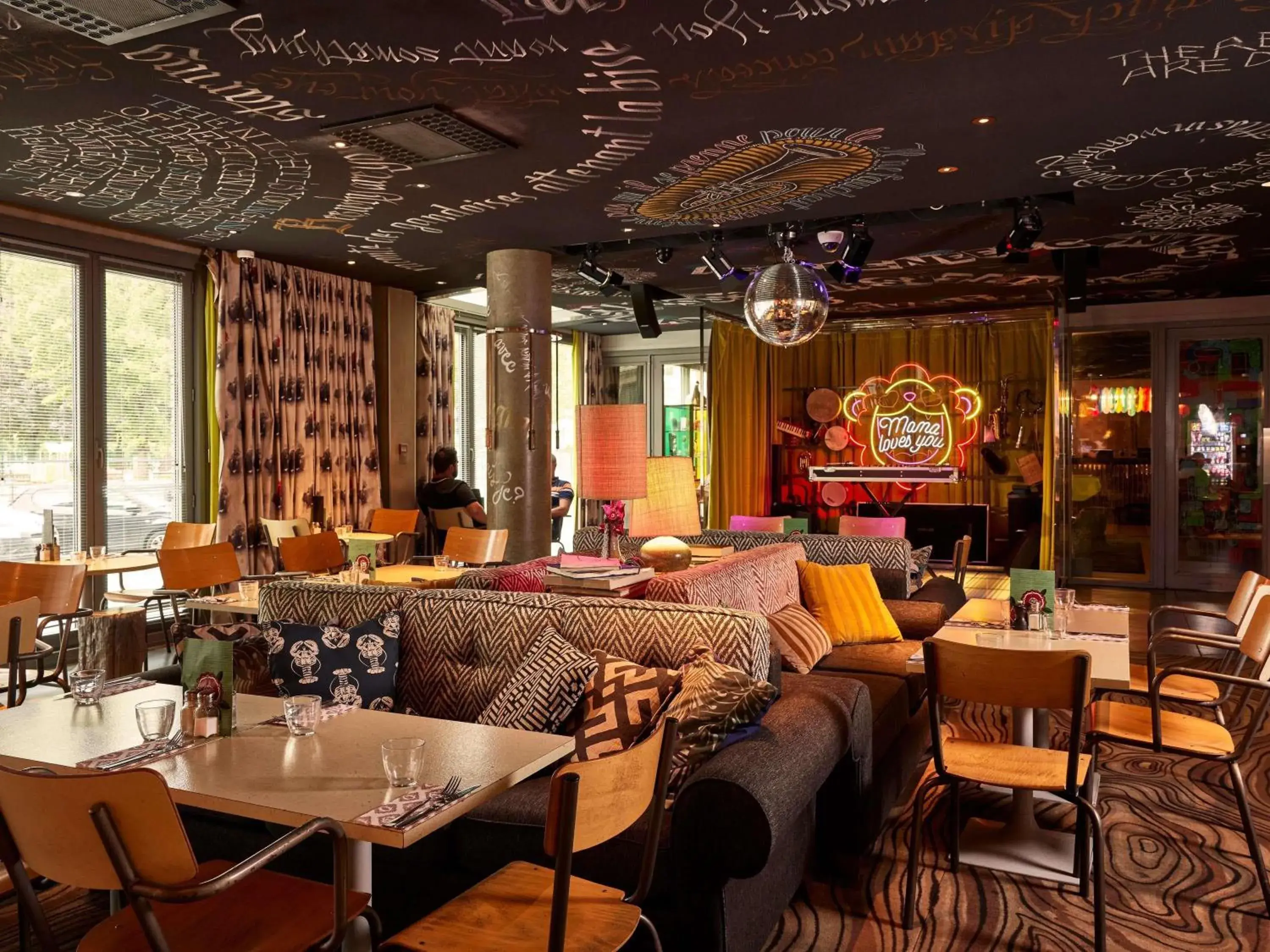 Property building in Mama Shelter Lyon Property building in Mama Shelter Lyon