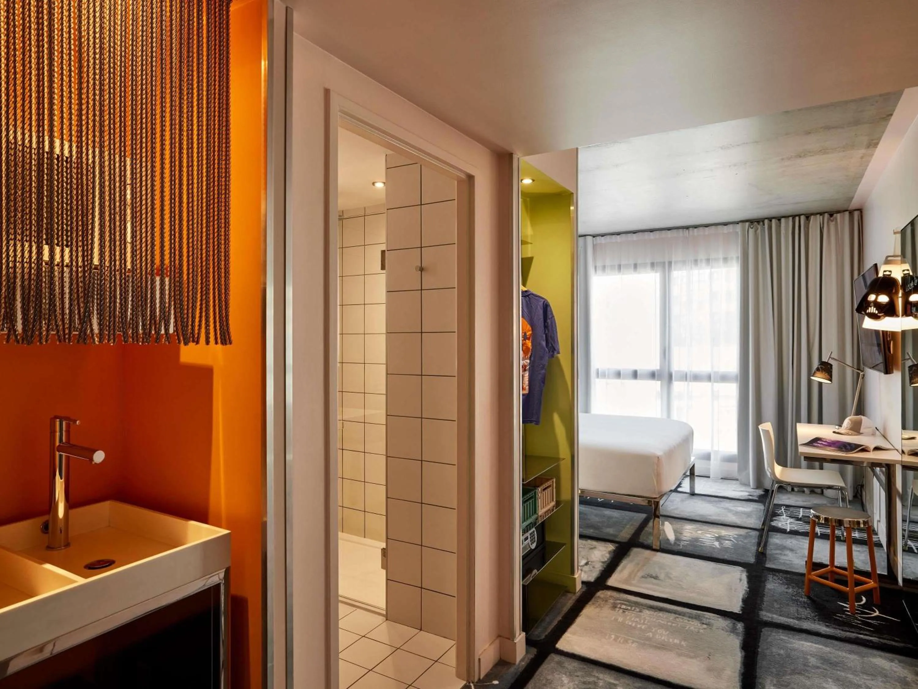 Bedroom in Mama Shelter Lyon