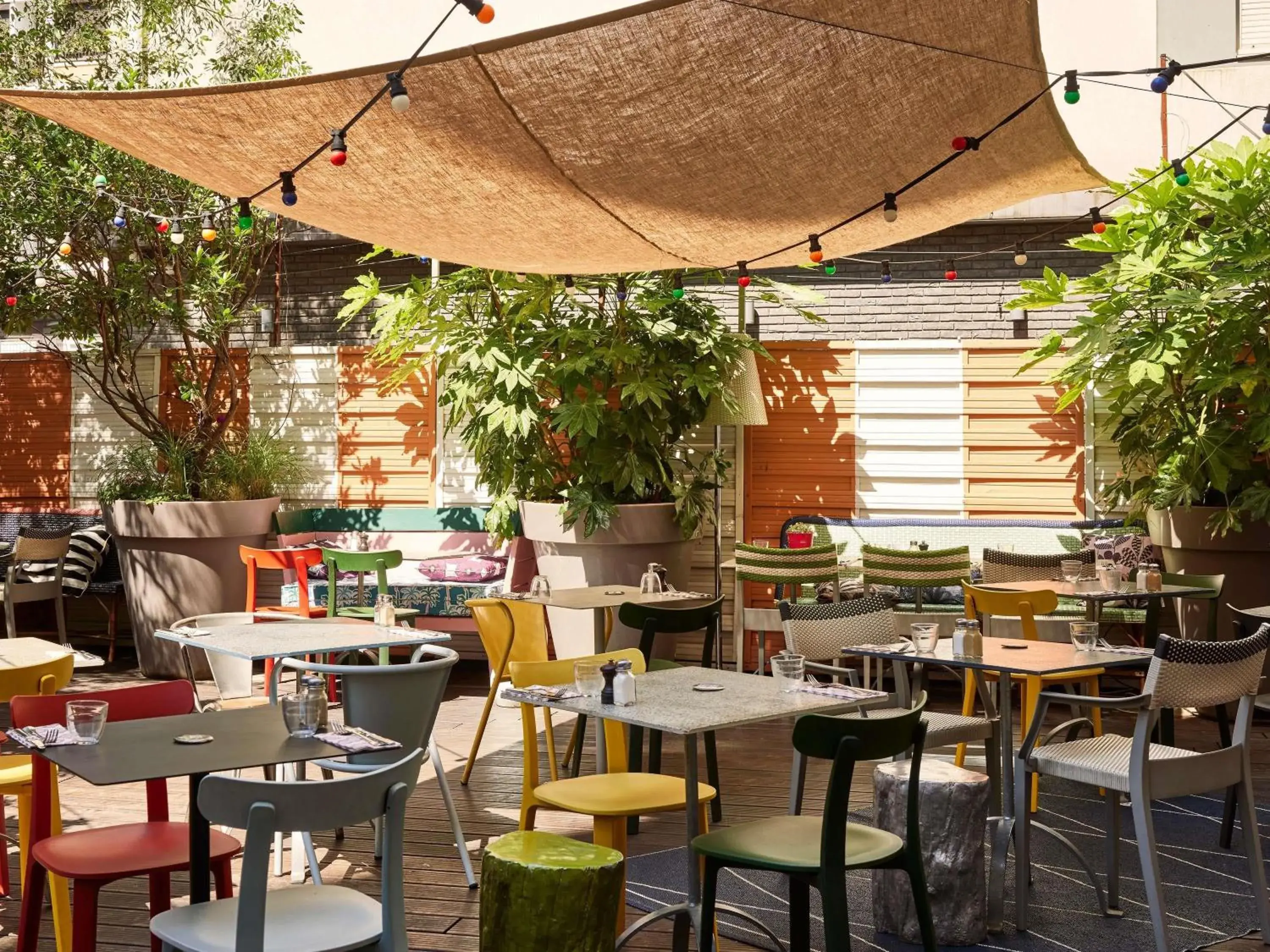 Lounge or bar in Mama Shelter Lyon Lounge or bar in Mama Shelter Lyon