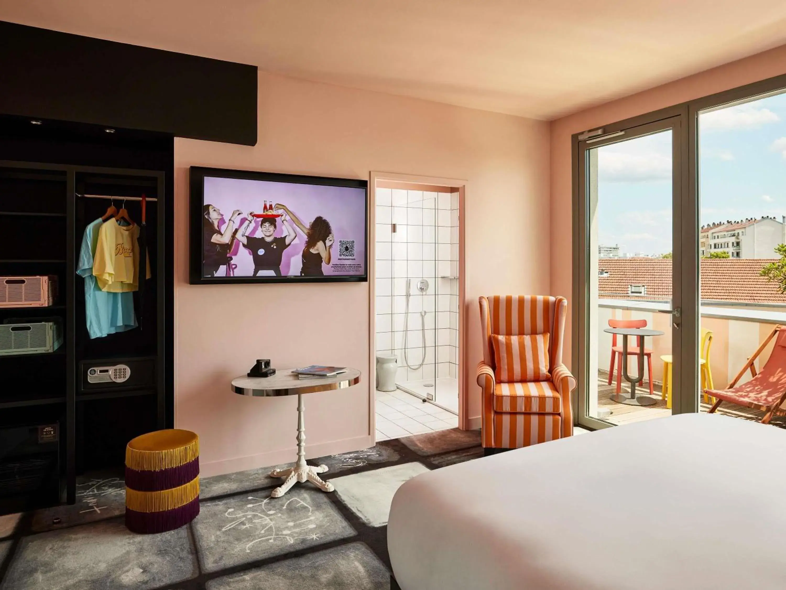 Bedroom, Bed in Mama Shelter Lyon Bedroom, Bed in Mama Shelter Lyon