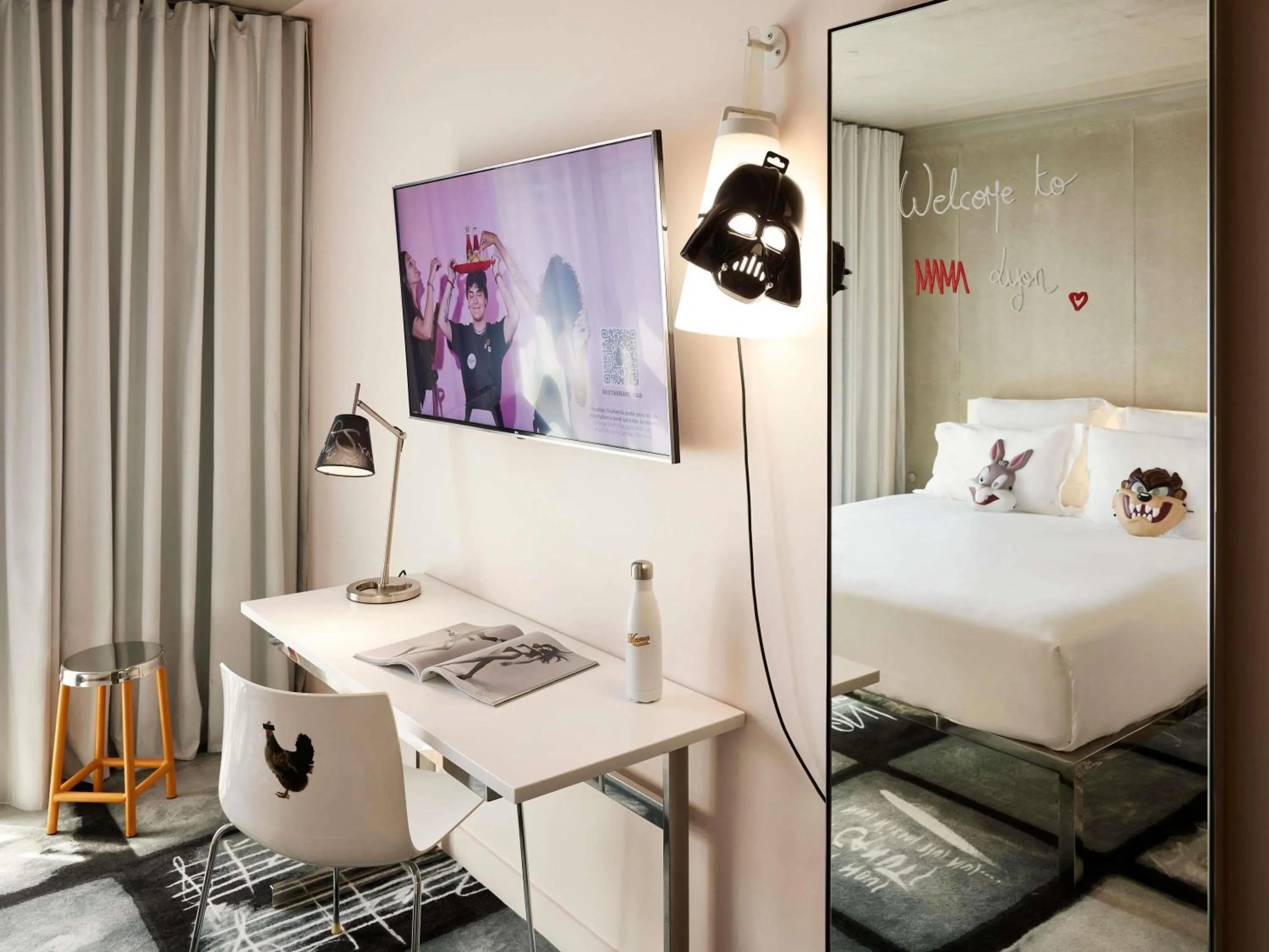 Bedroom, Bed in Mama Shelter Lyon