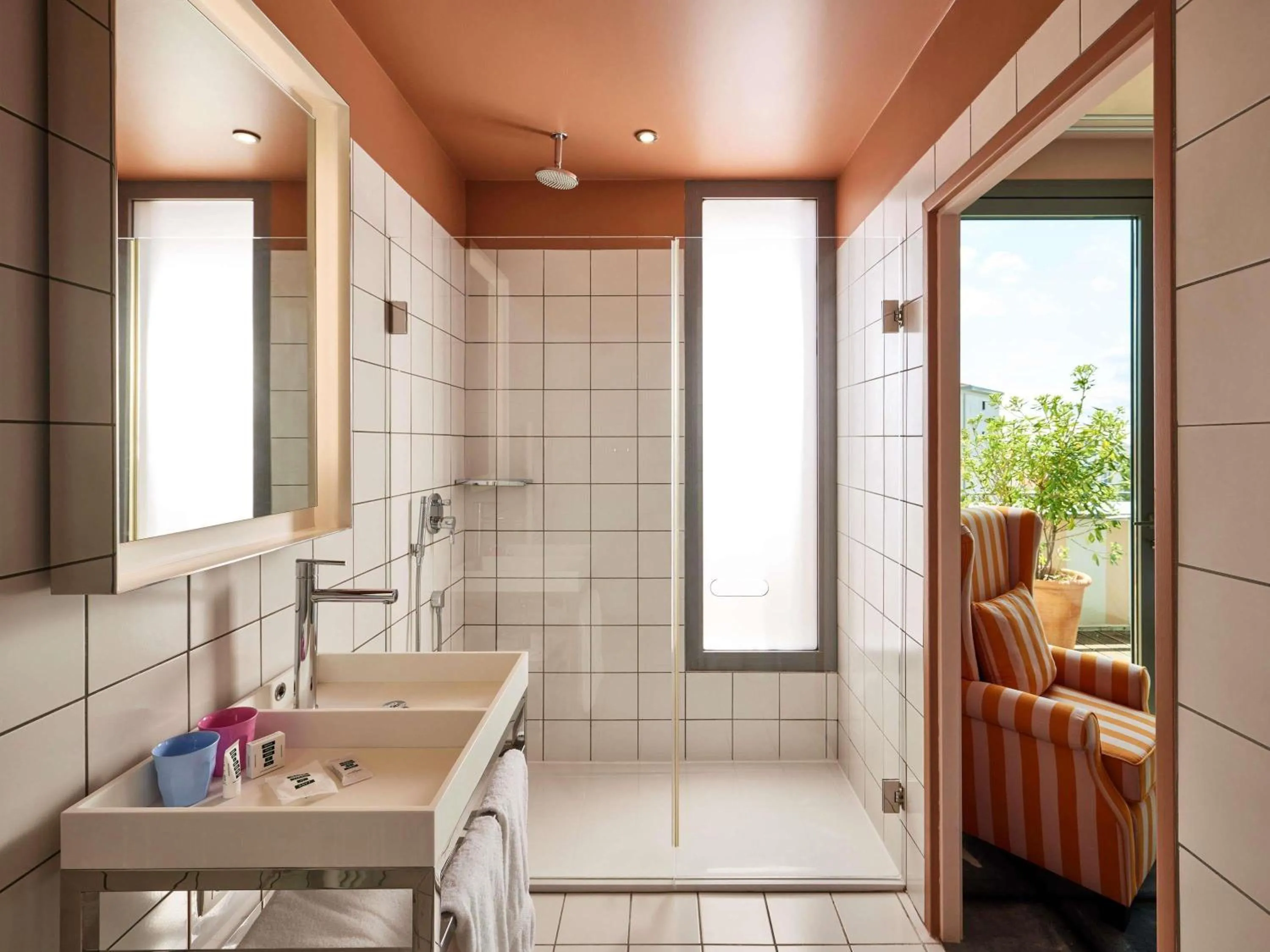 Bedroom in Mama Shelter Lyon