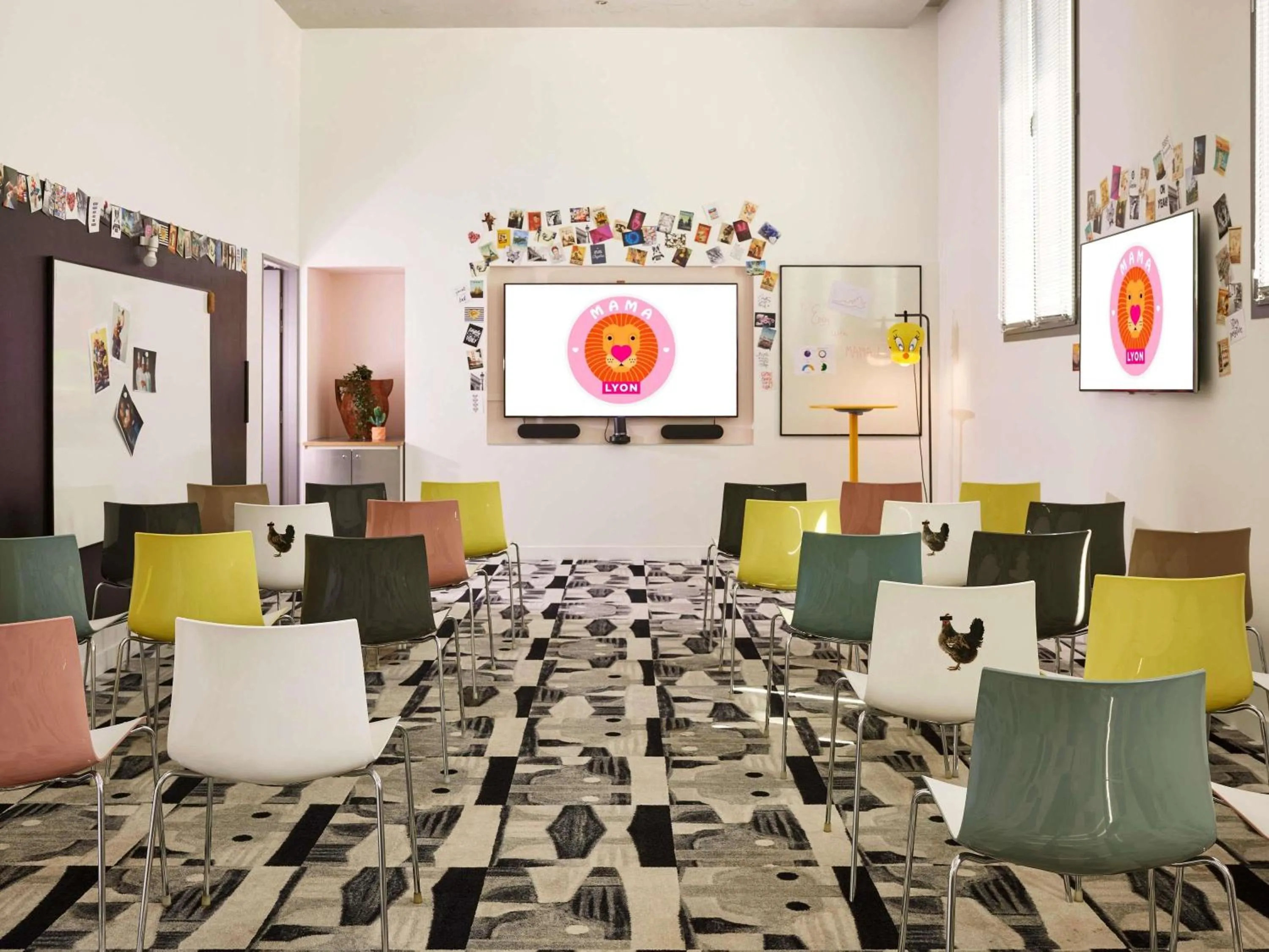 Meeting/conference room in Mama Shelter Lyon