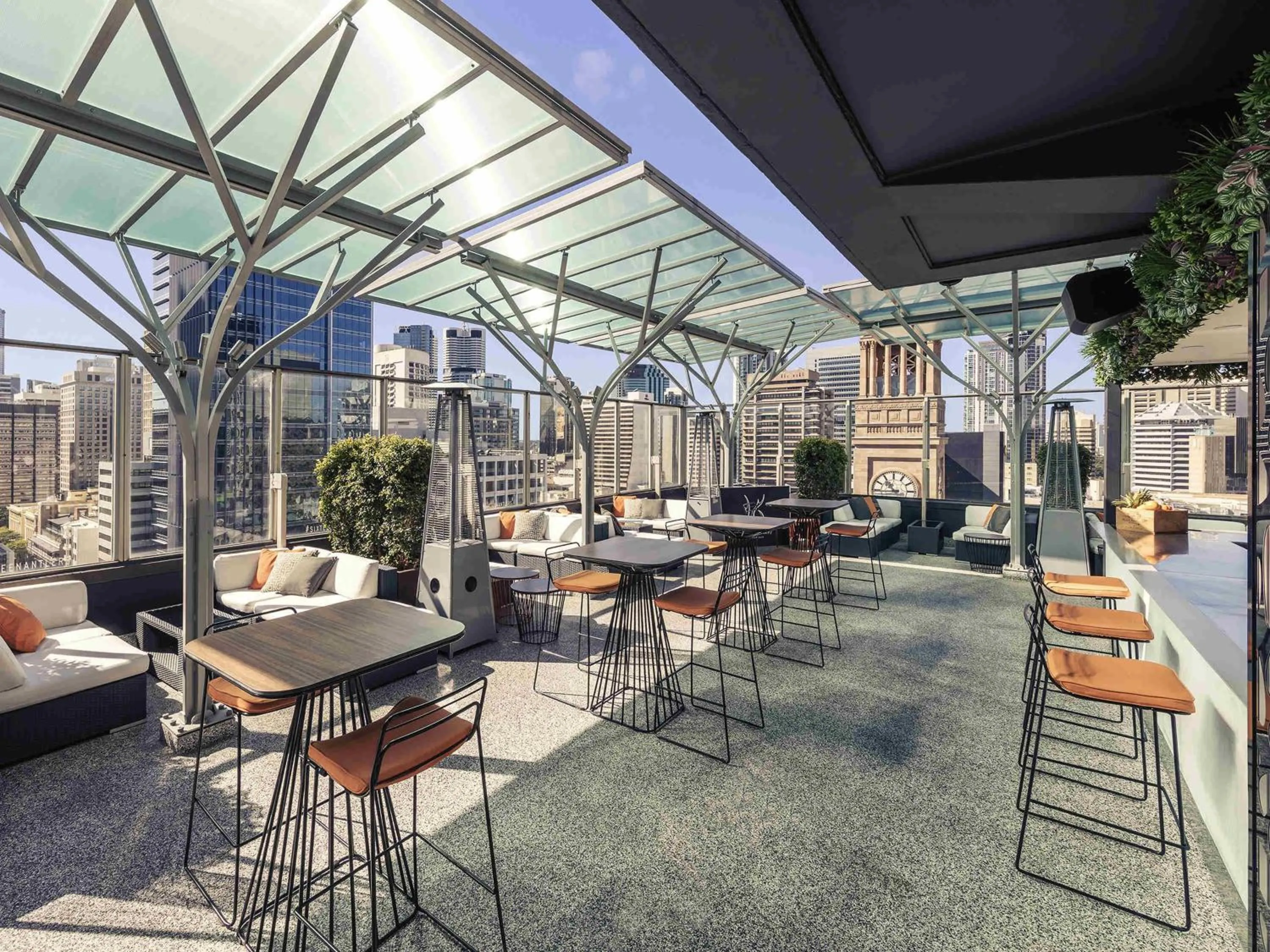 Lounge or bar in Mercure Brisbane King George Square