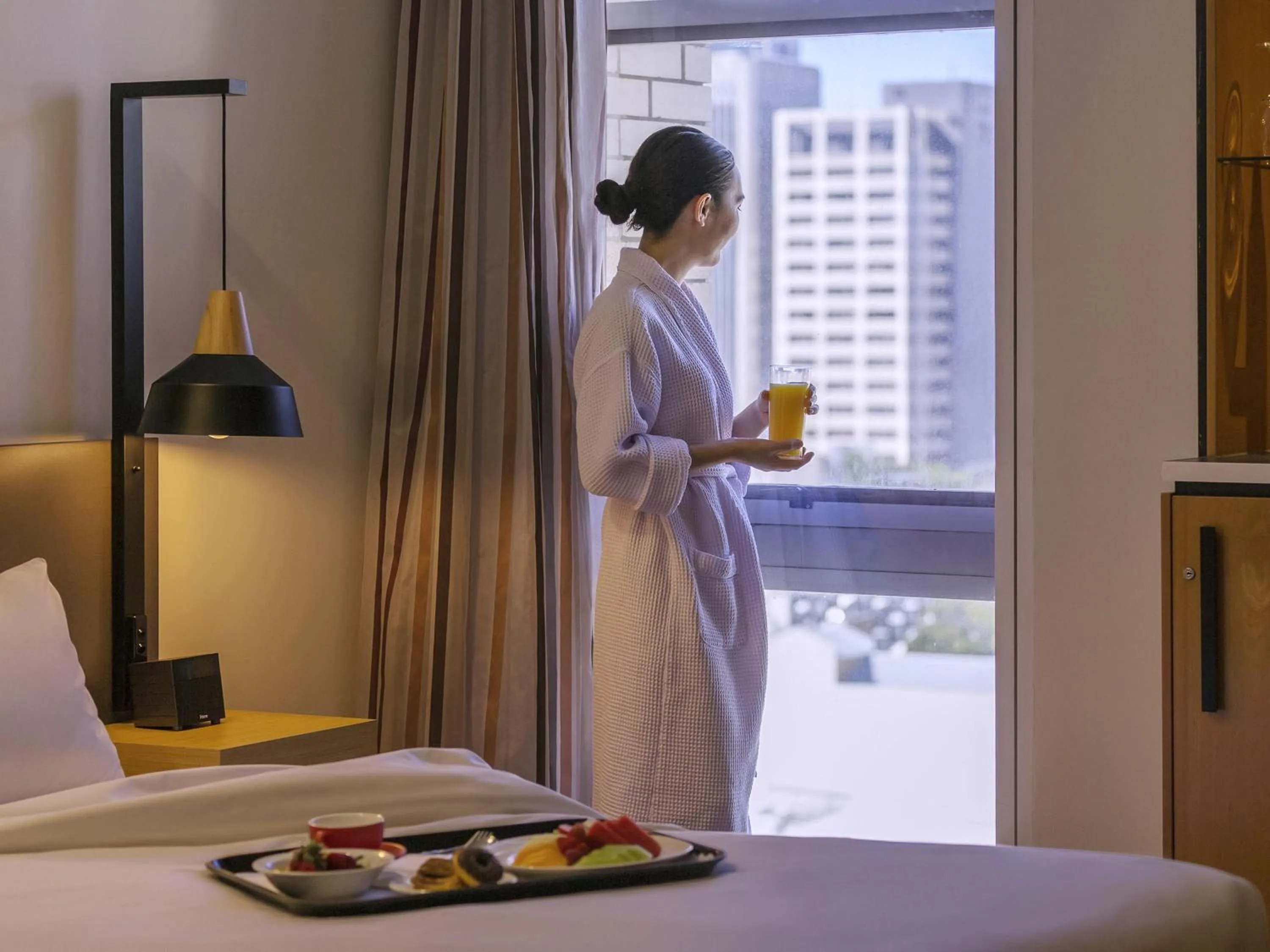 Bedroom, Bed in Mercure Brisbane King George Square