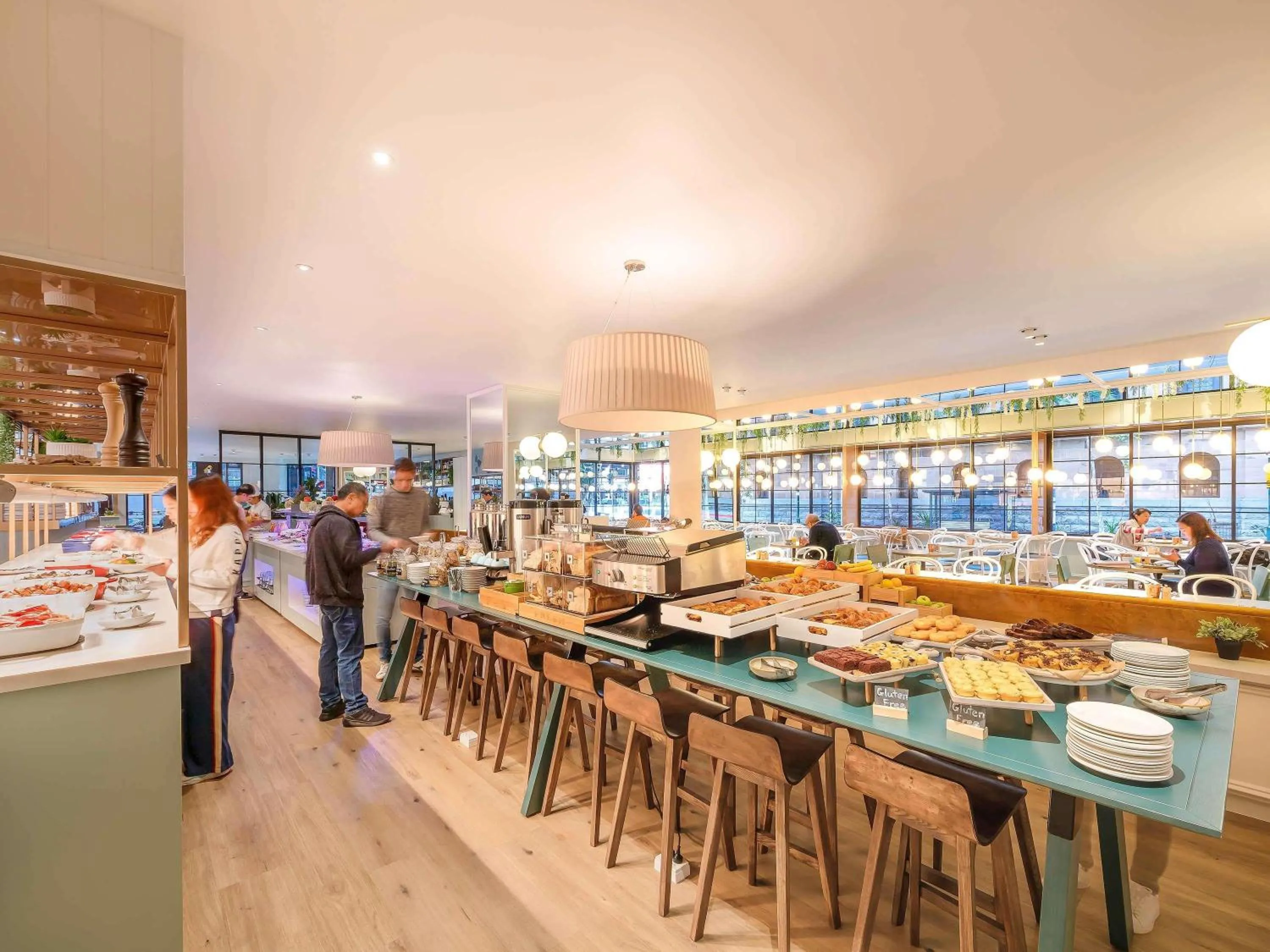 Restaurant/places to eat in Mercure Brisbane King George Square