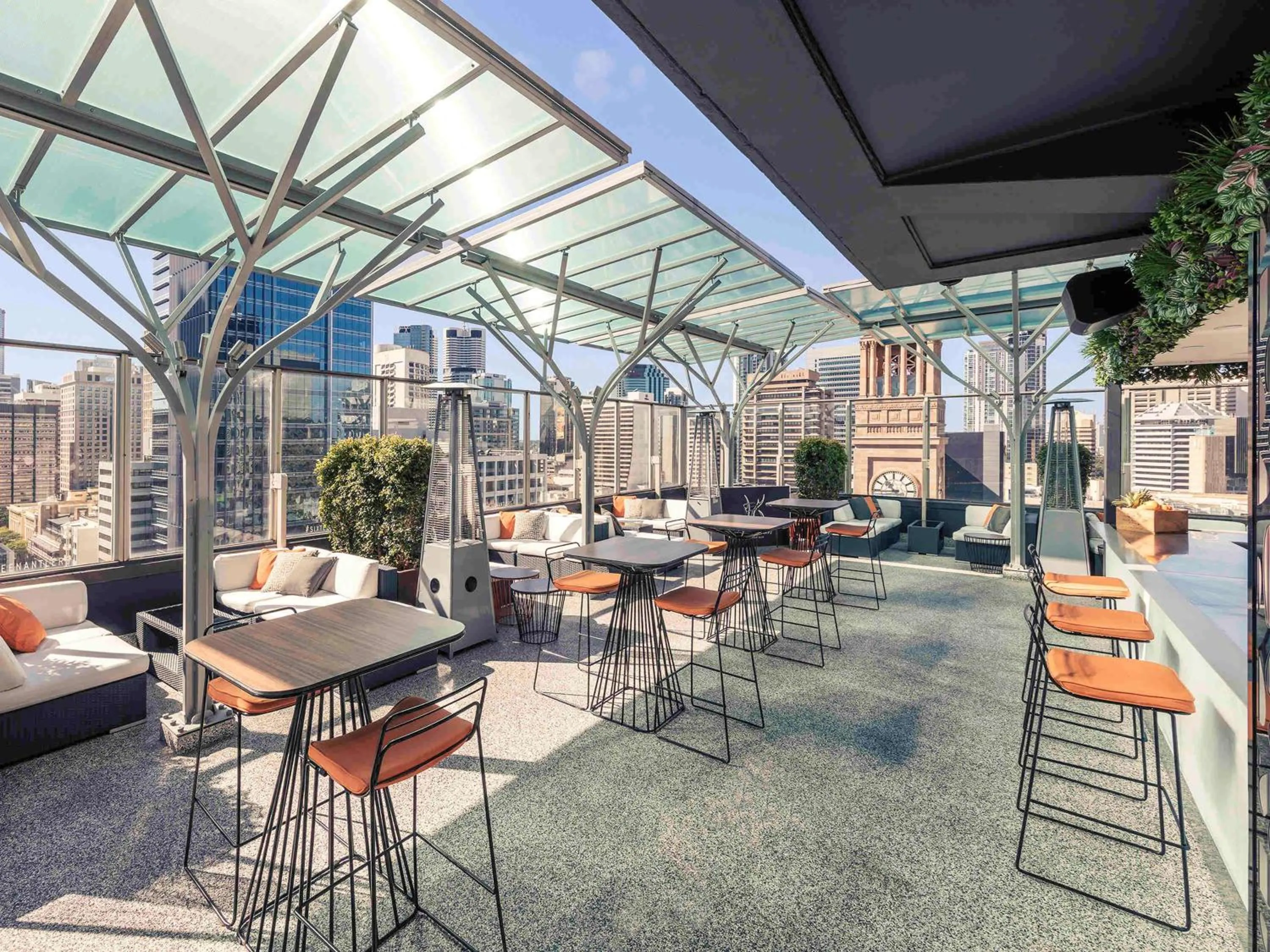 Lounge or bar in Mercure Brisbane King George Square