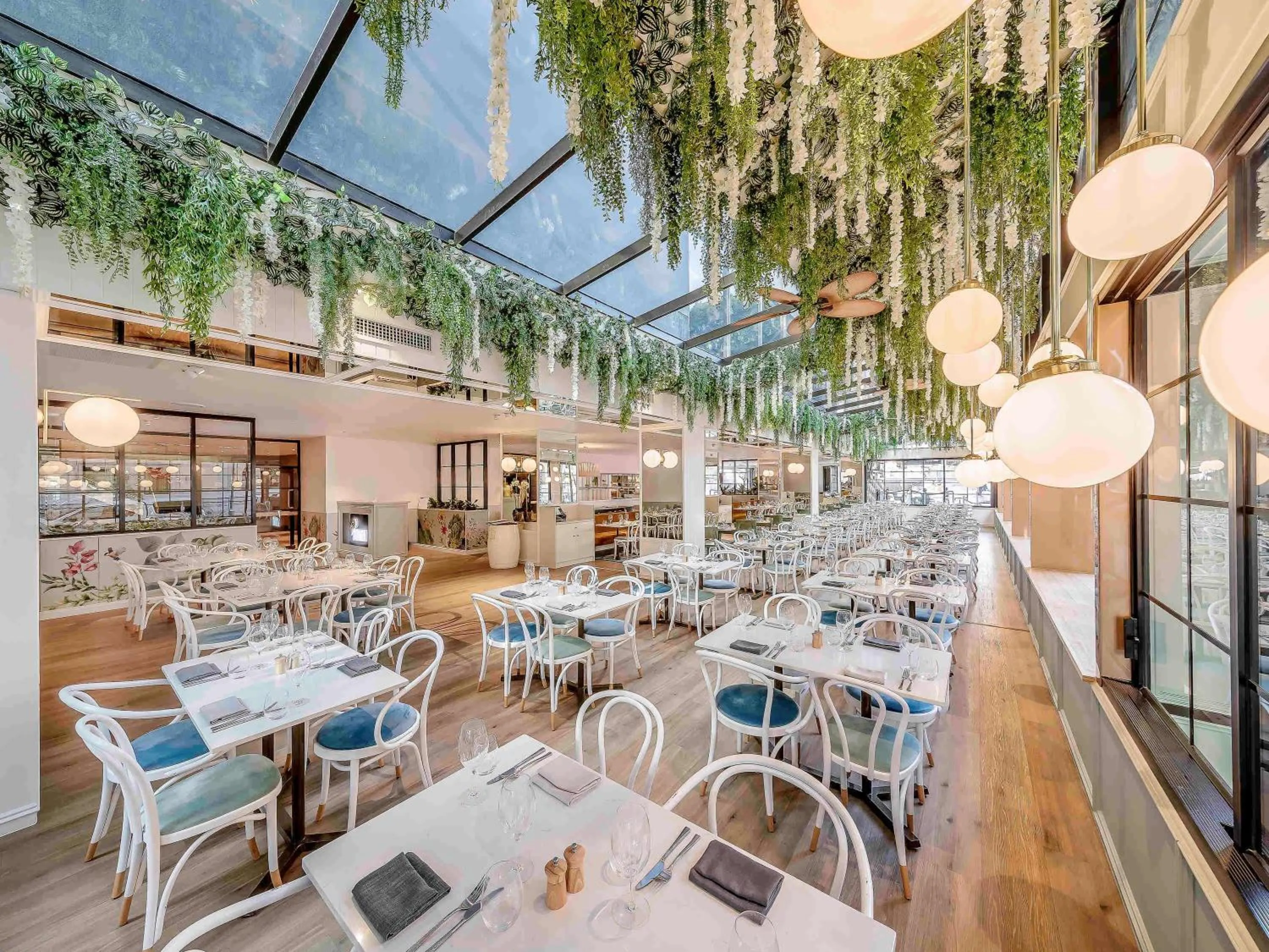 Restaurant/places to eat in Mercure Brisbane King George Square