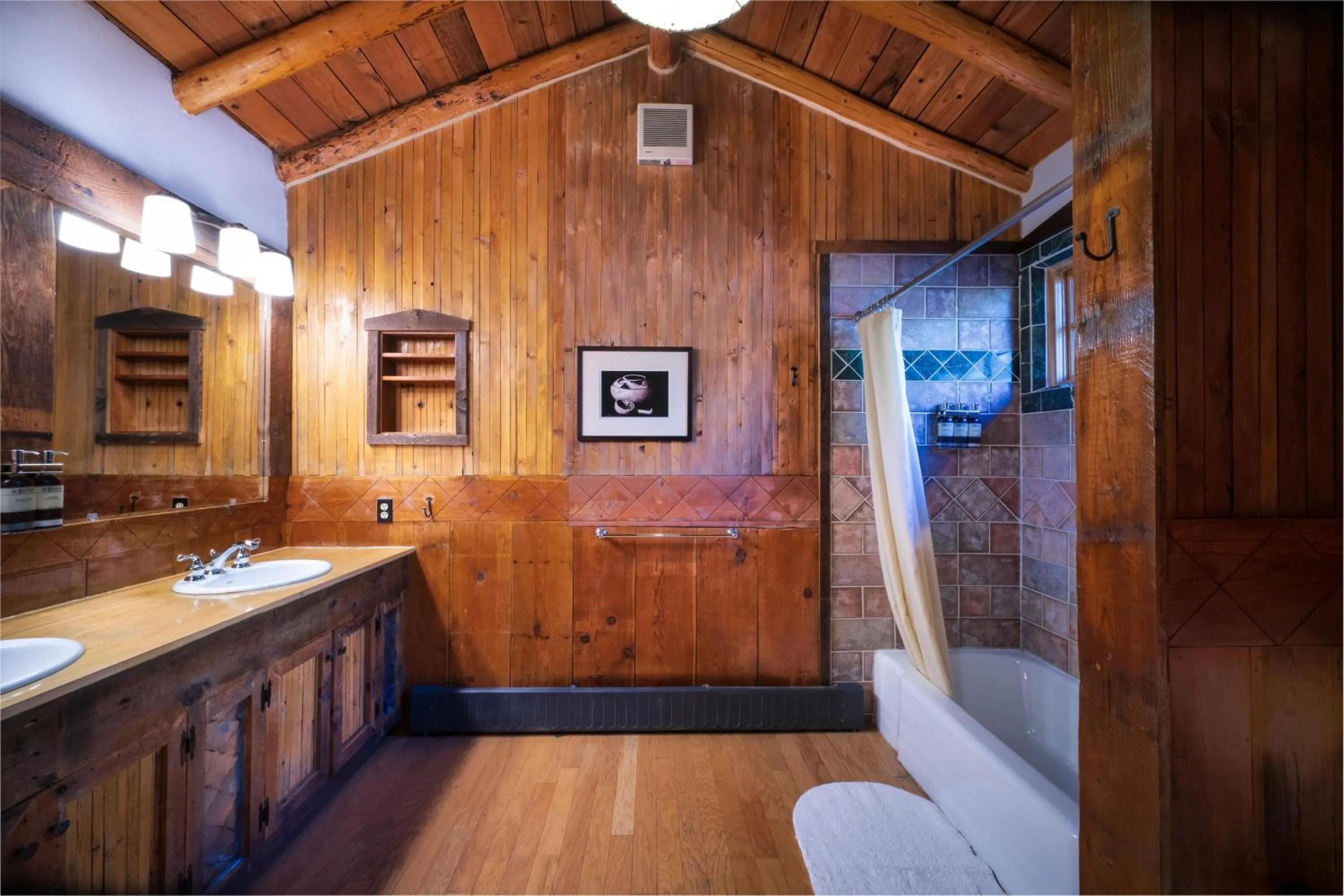 Bathroom in Corkins Lodge