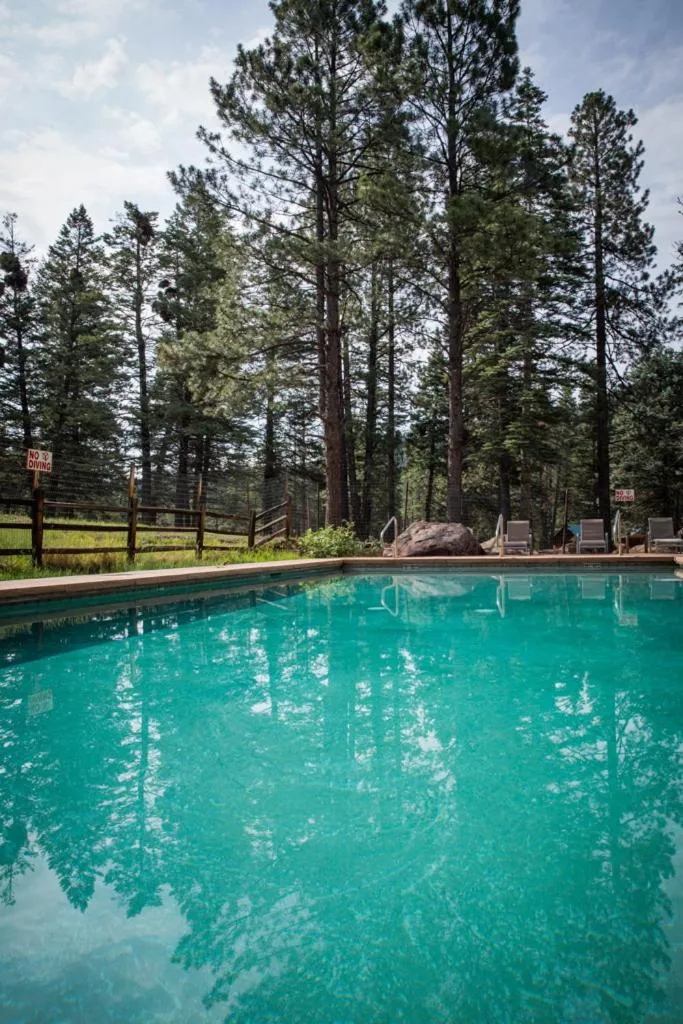 Swimming pool in Corkins Lodge
