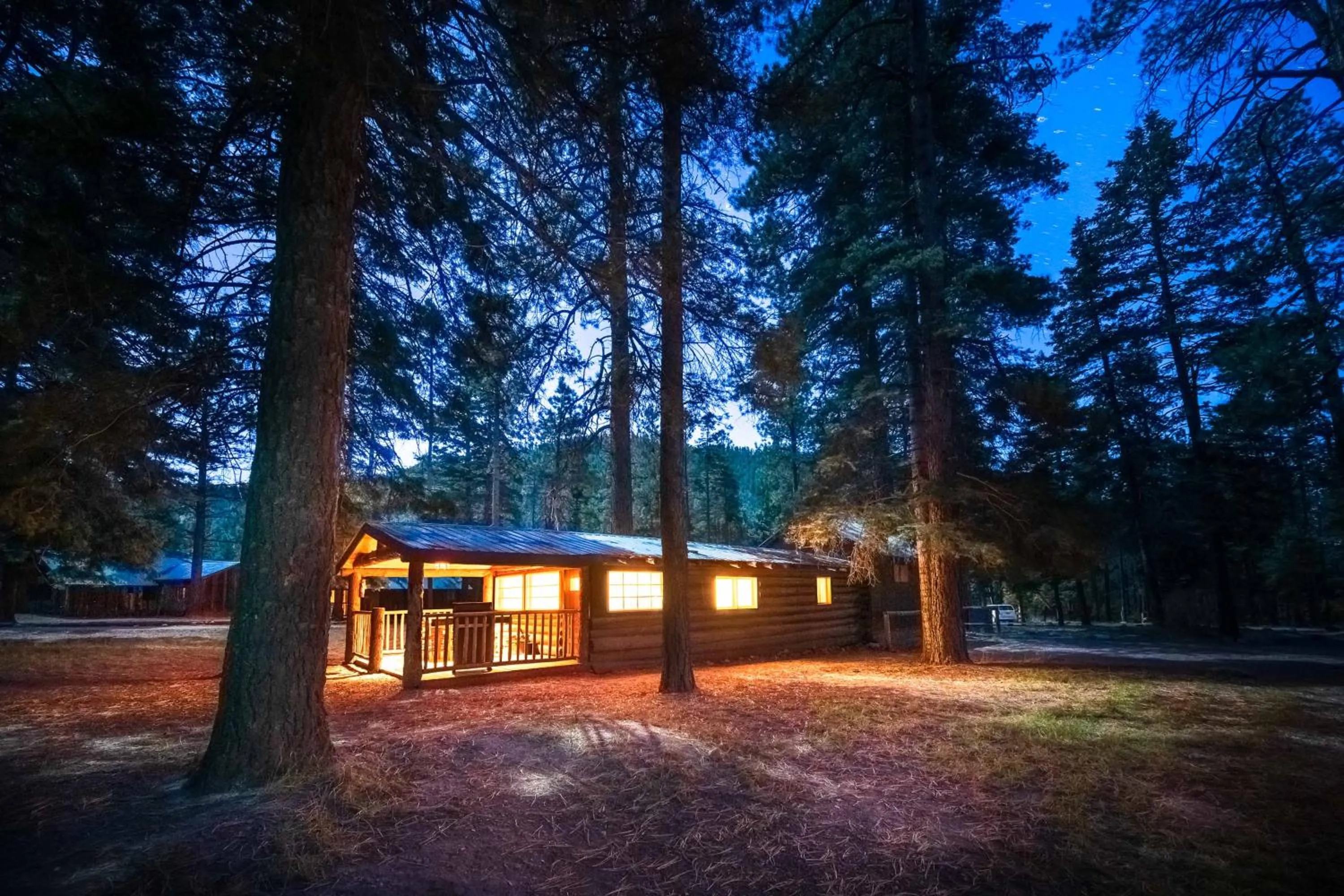 Facade/entrance in Corkins Lodge