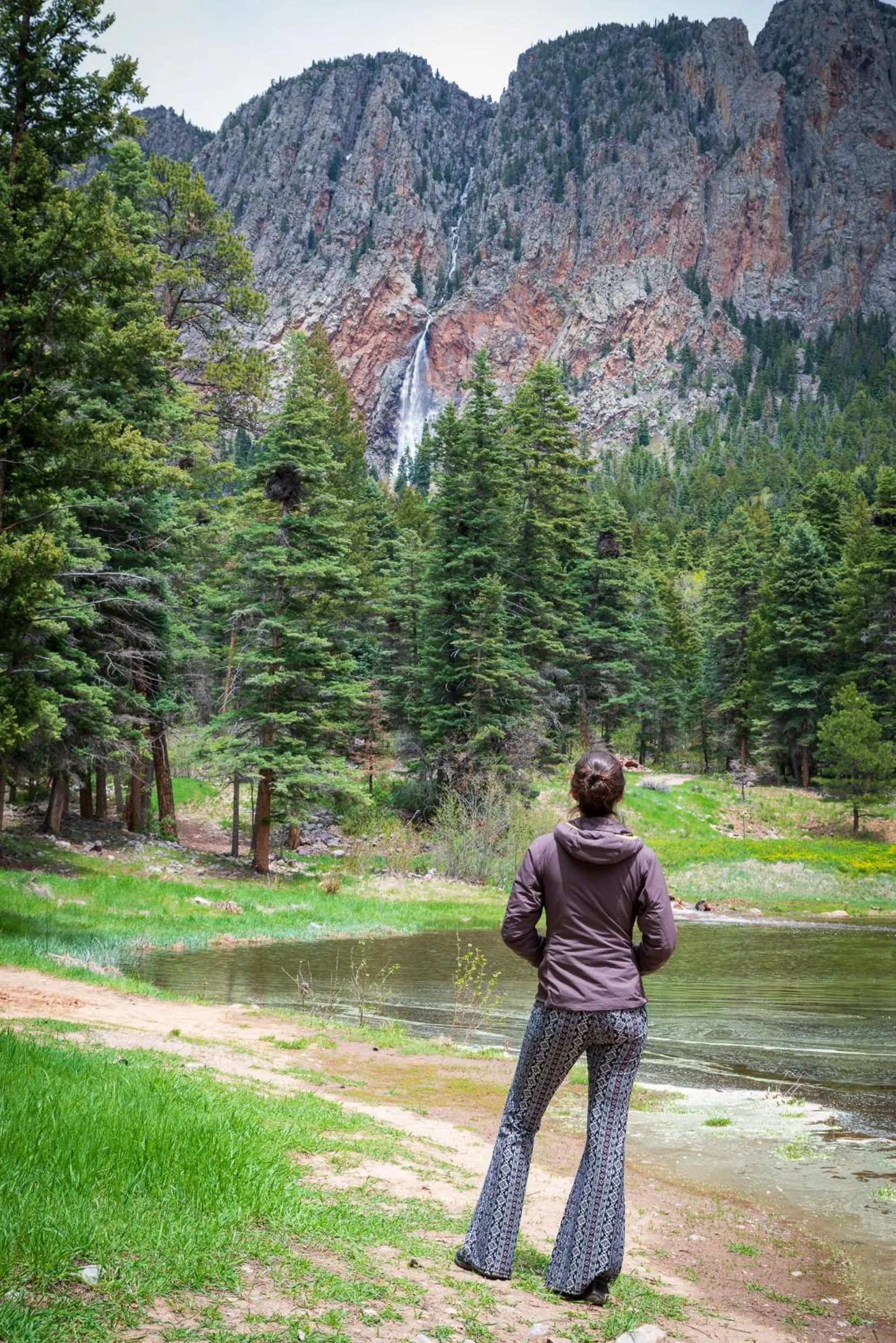 Hiking in Corkins Lodge
