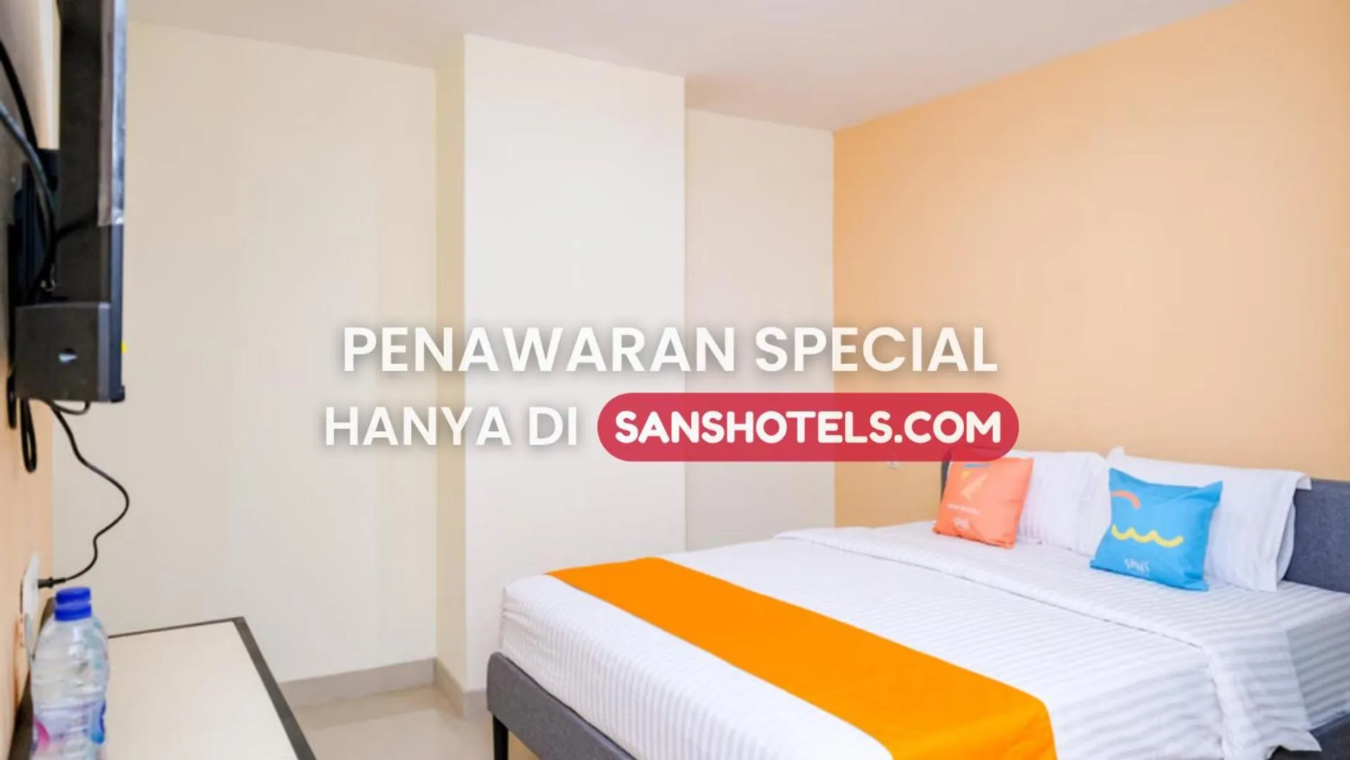 Bedroom in Sans Hotel Mataram Malioboro