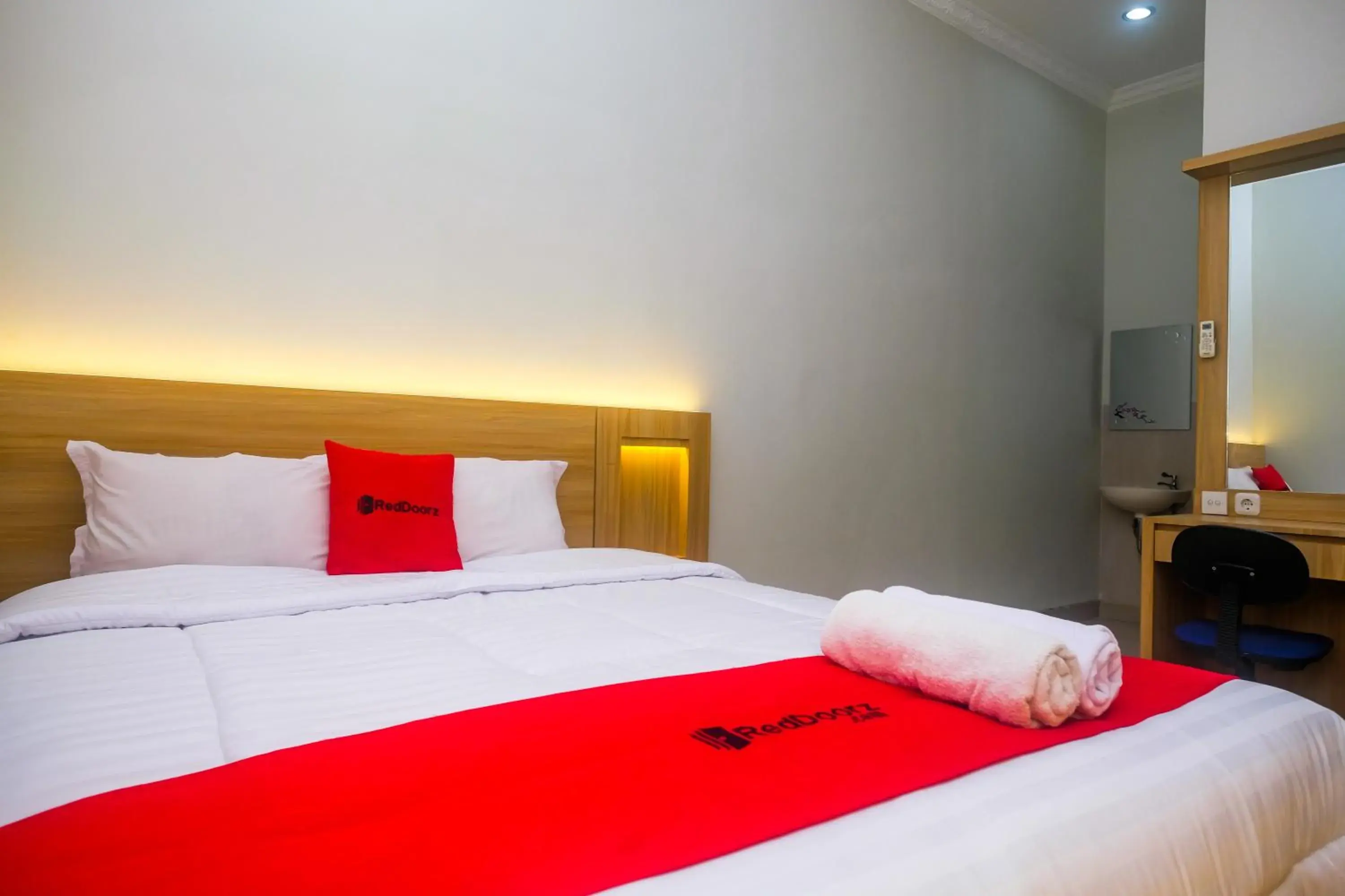 Bedroom, Bed in RedDoorz Syariah near Jogja City Mall 2 Bedroom, Bed in RedDoorz Syariah near Jogja City Mall 2