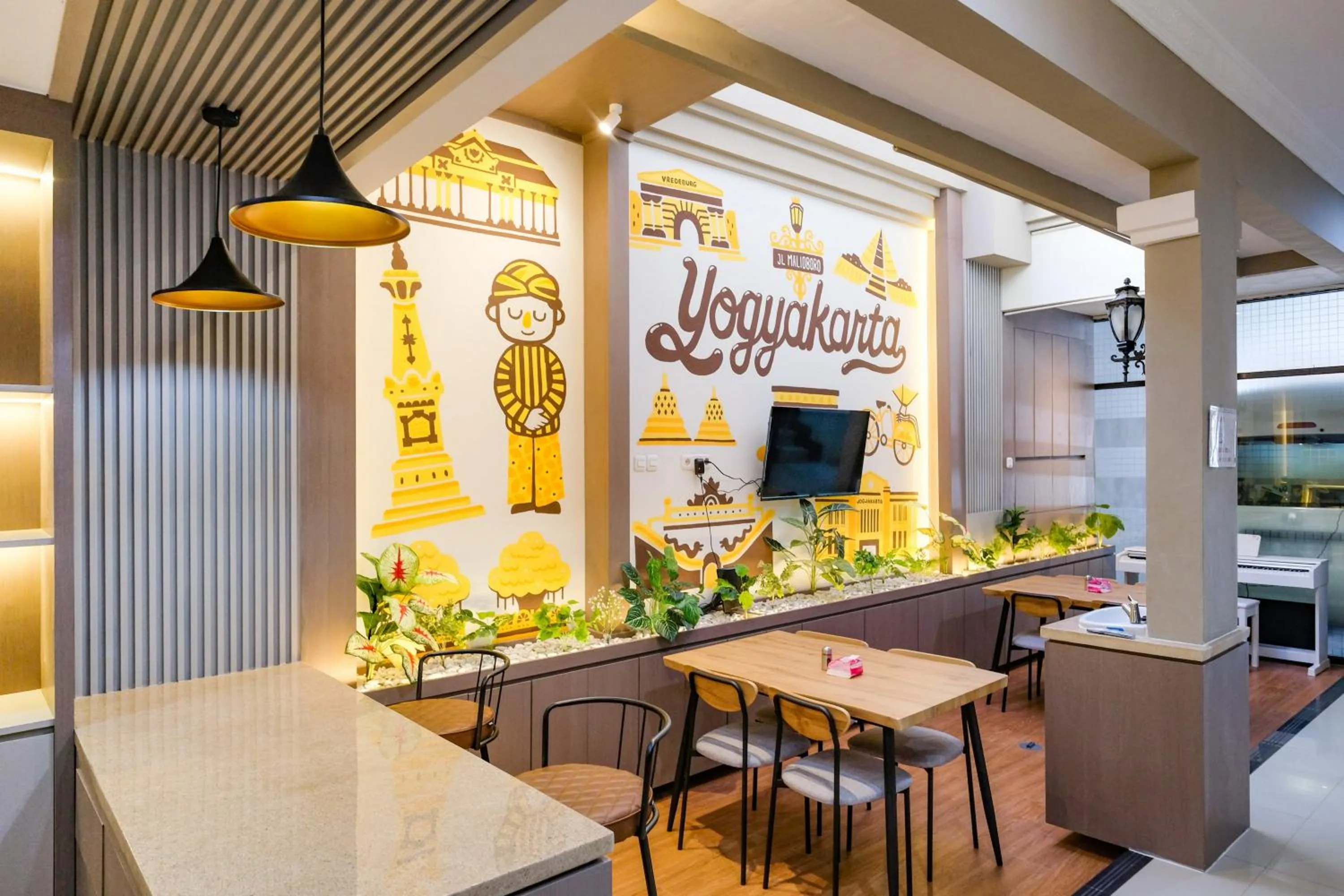 Seating area in RedDoorz Syariah near Jogja City Mall 2