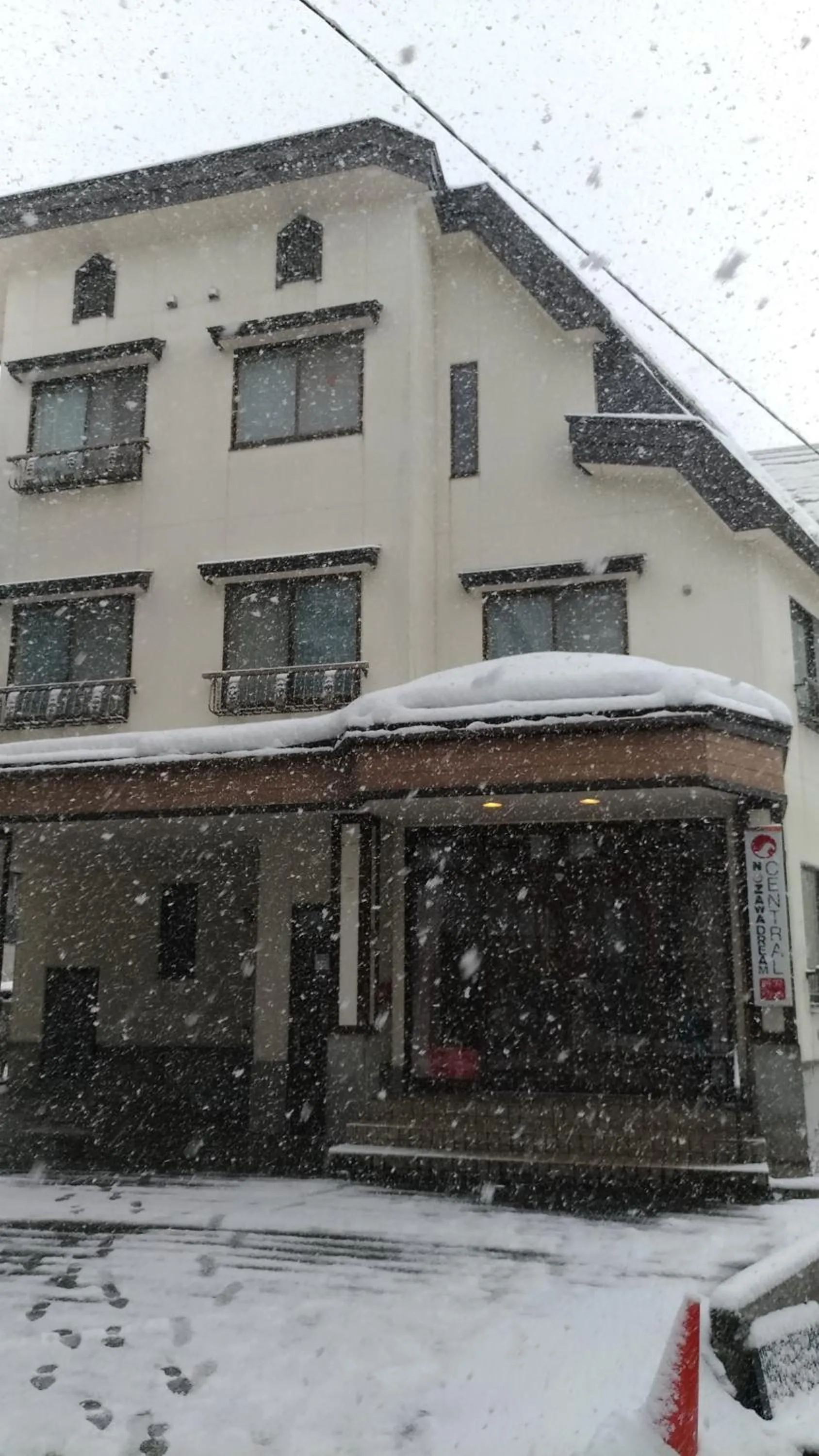 Property building in Nozawa Dream Central