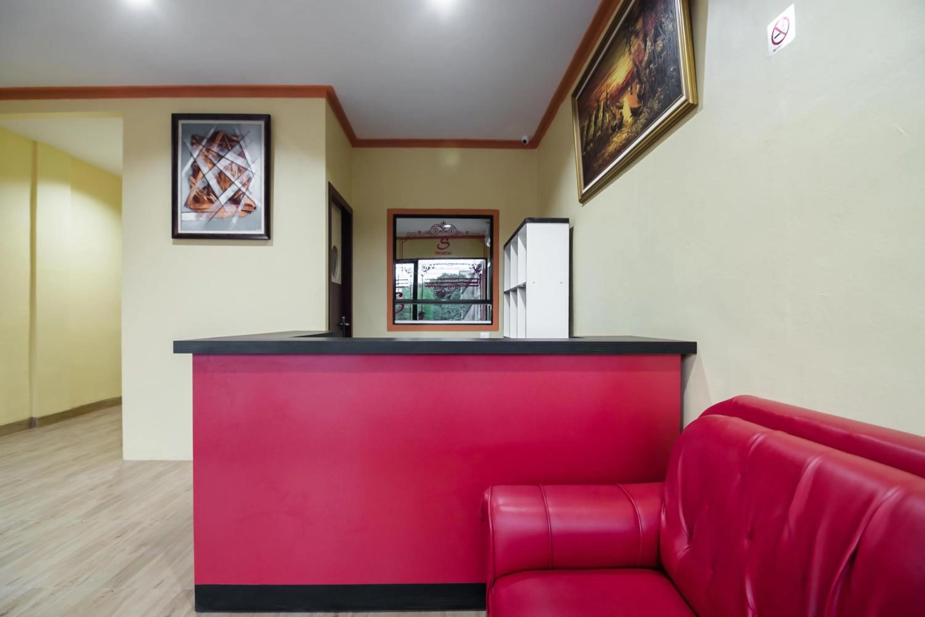 Lobby or reception in RedDoorz @ Batu Aji Batam 2