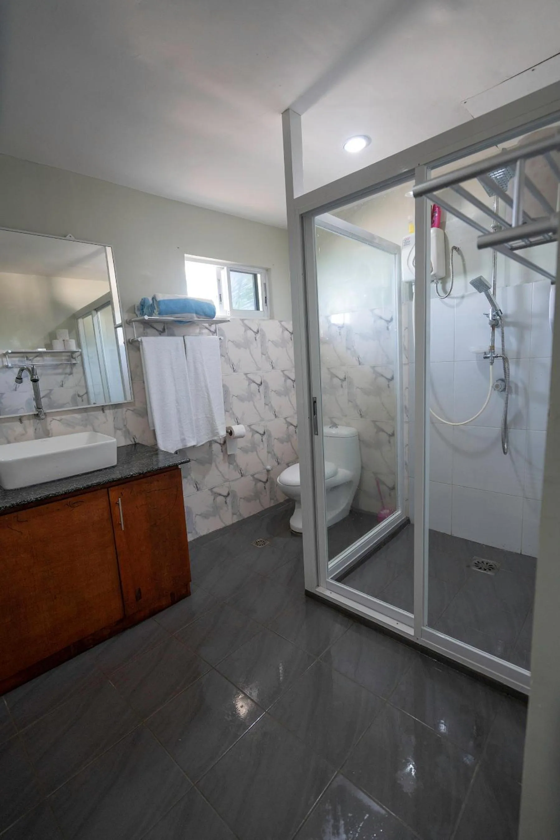Bathroom in Sunrise Beach Club Resort Amanecer
