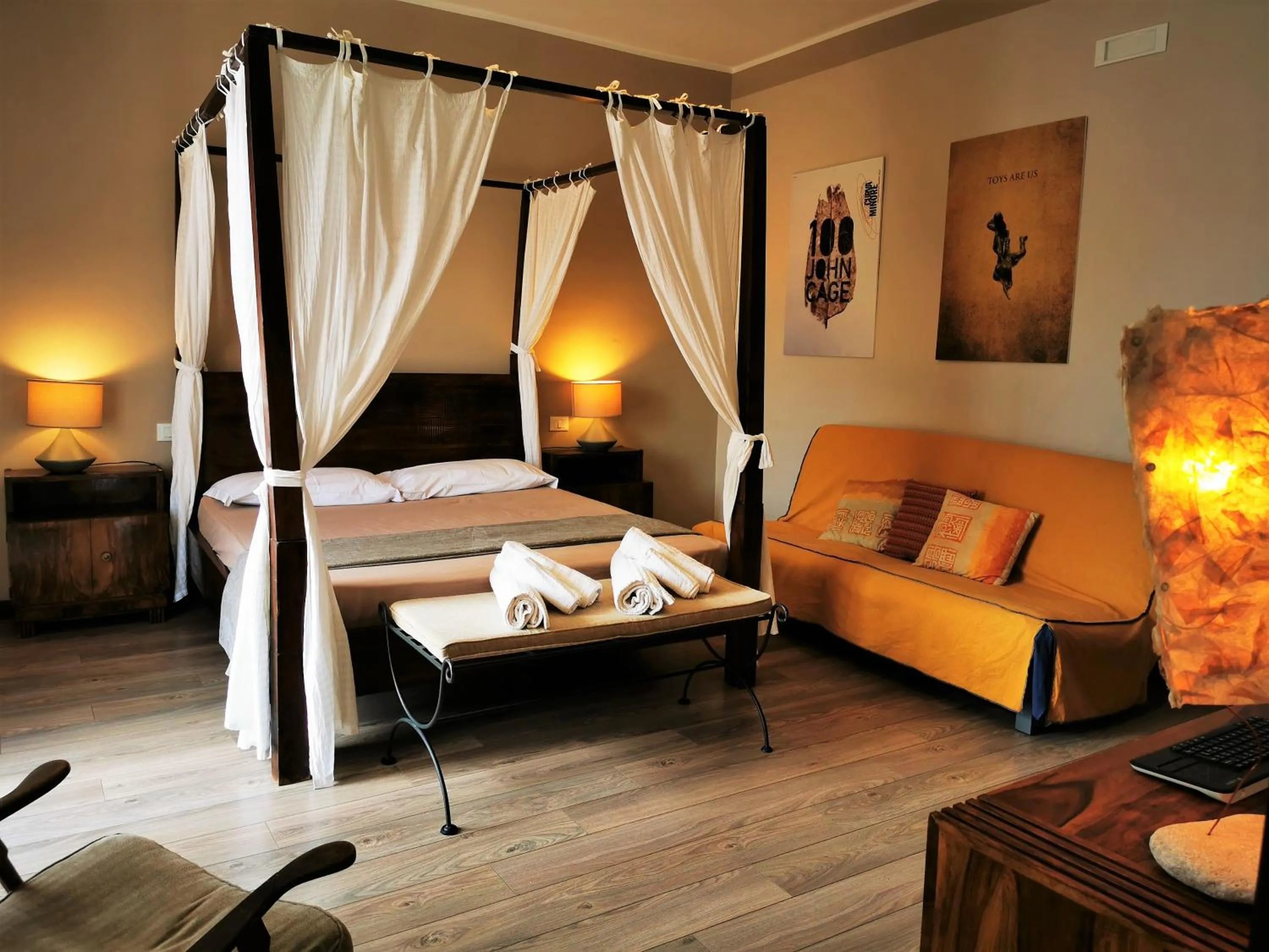 Photo of the whole room in Casa Come Me