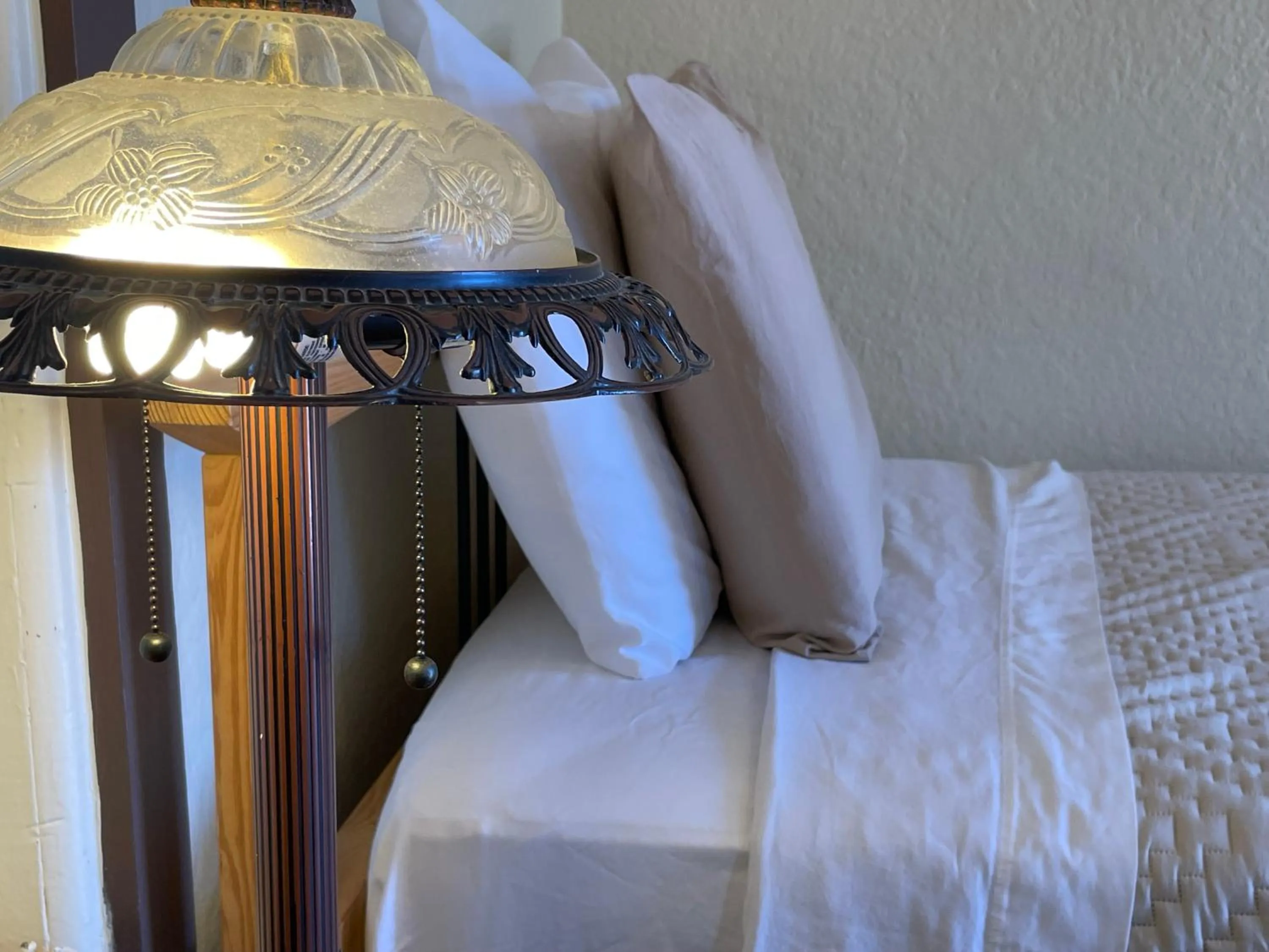 Bed in Lee's Ferry Lodge at Vermilion Cliffs