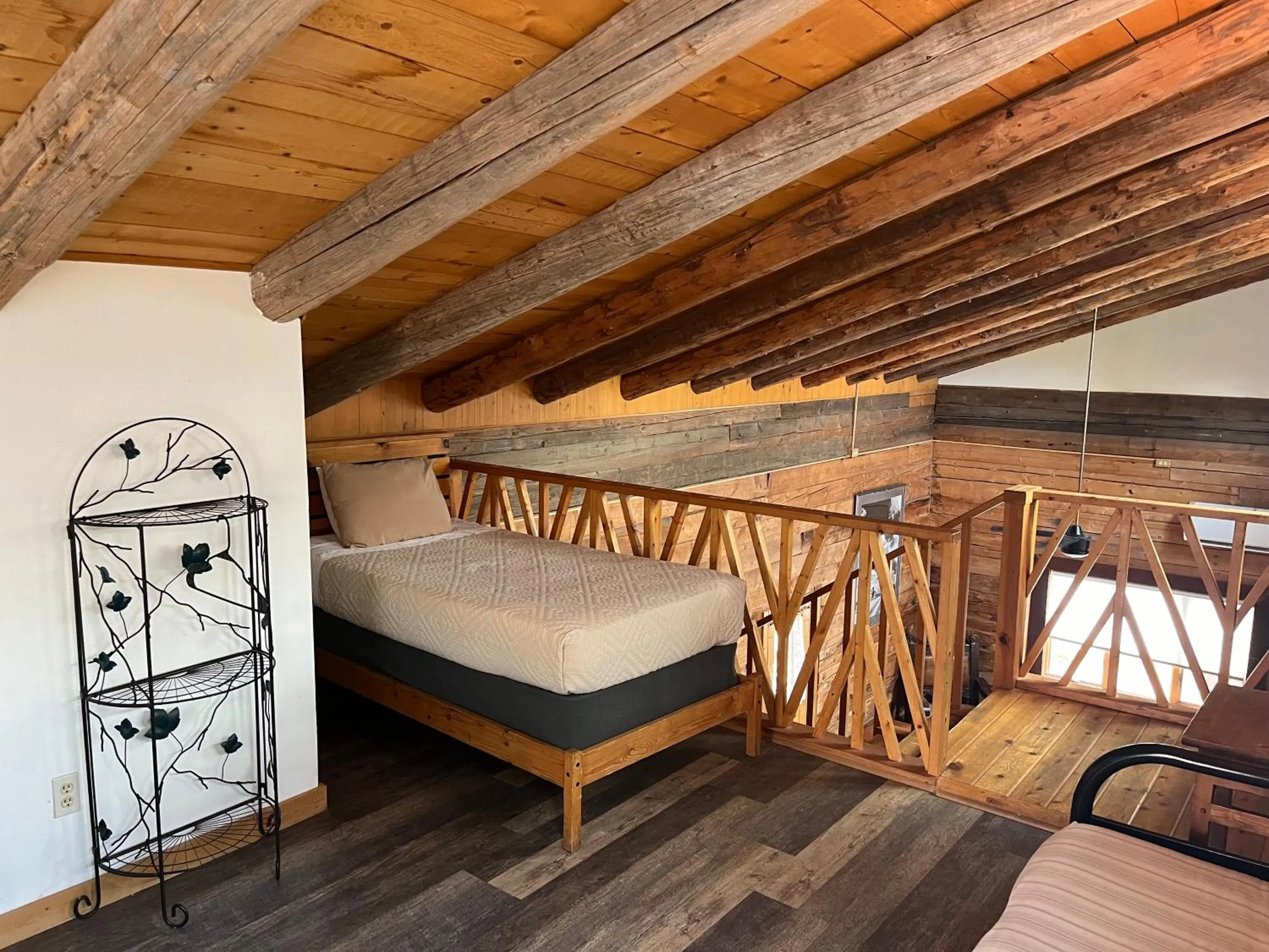 Bed in Lee's Ferry Lodge at Vermilion Cliffs