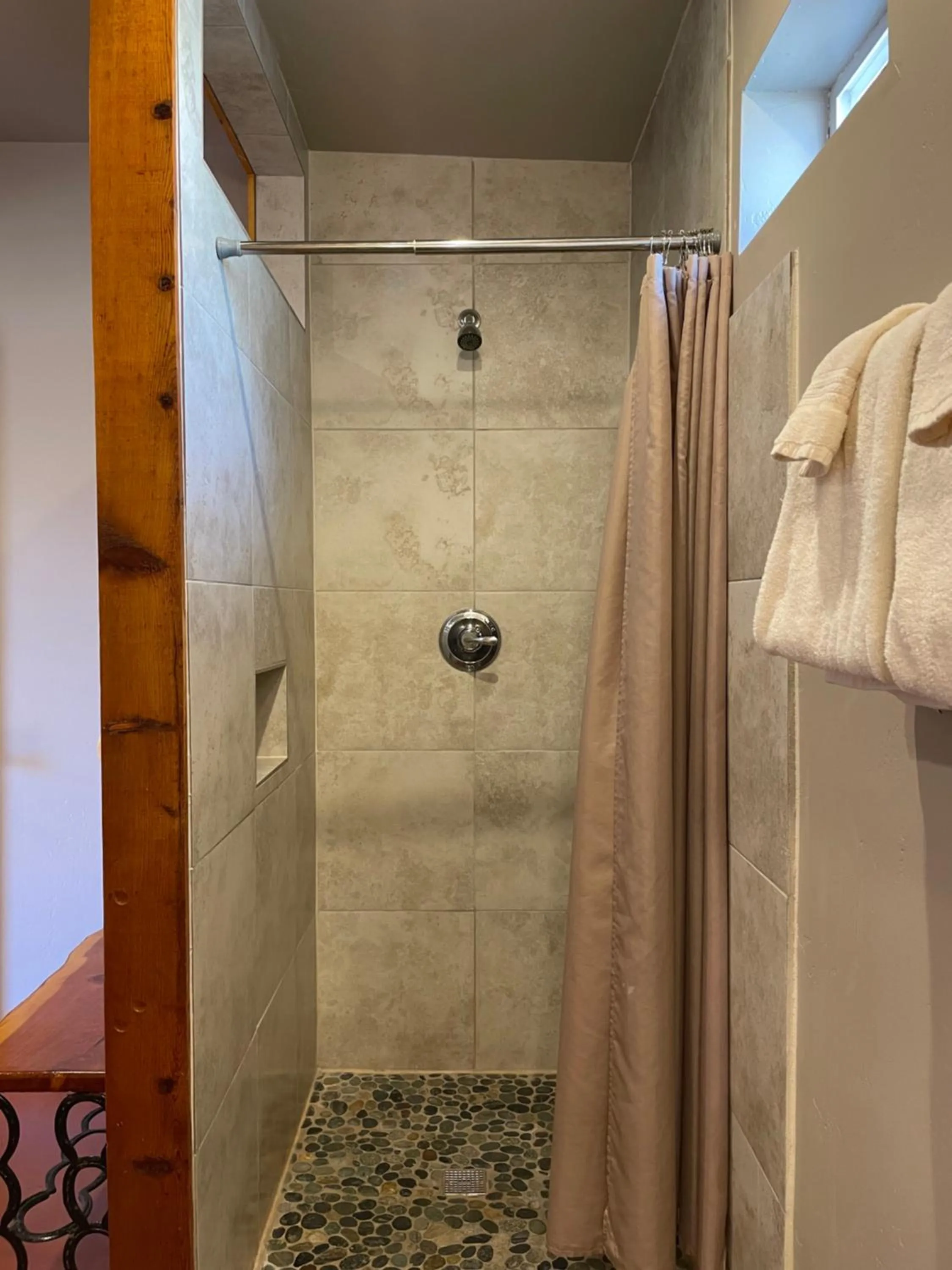 Shower in Lee's Ferry Lodge at Vermilion Cliffs