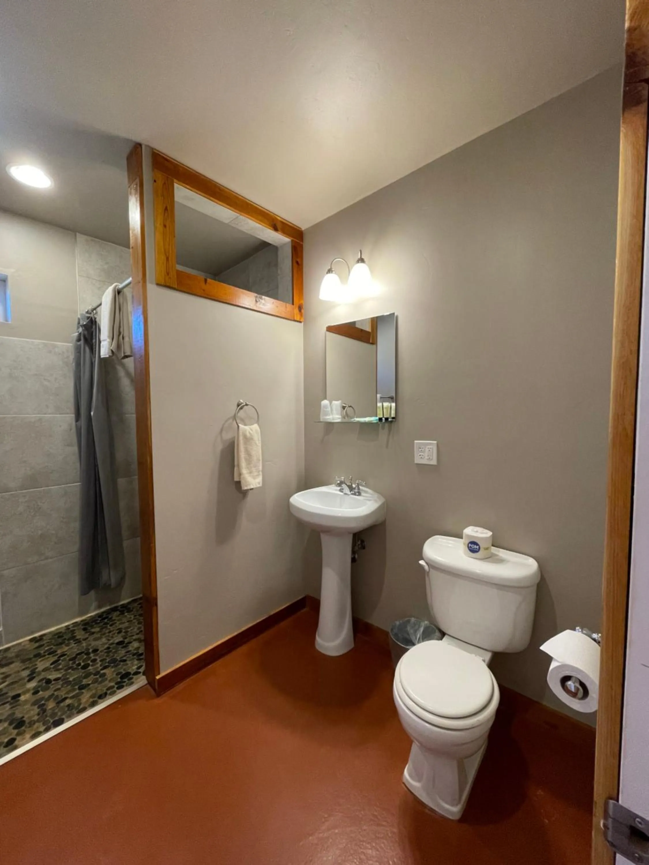 Shower in Lee's Ferry Lodge at Vermilion Cliffs