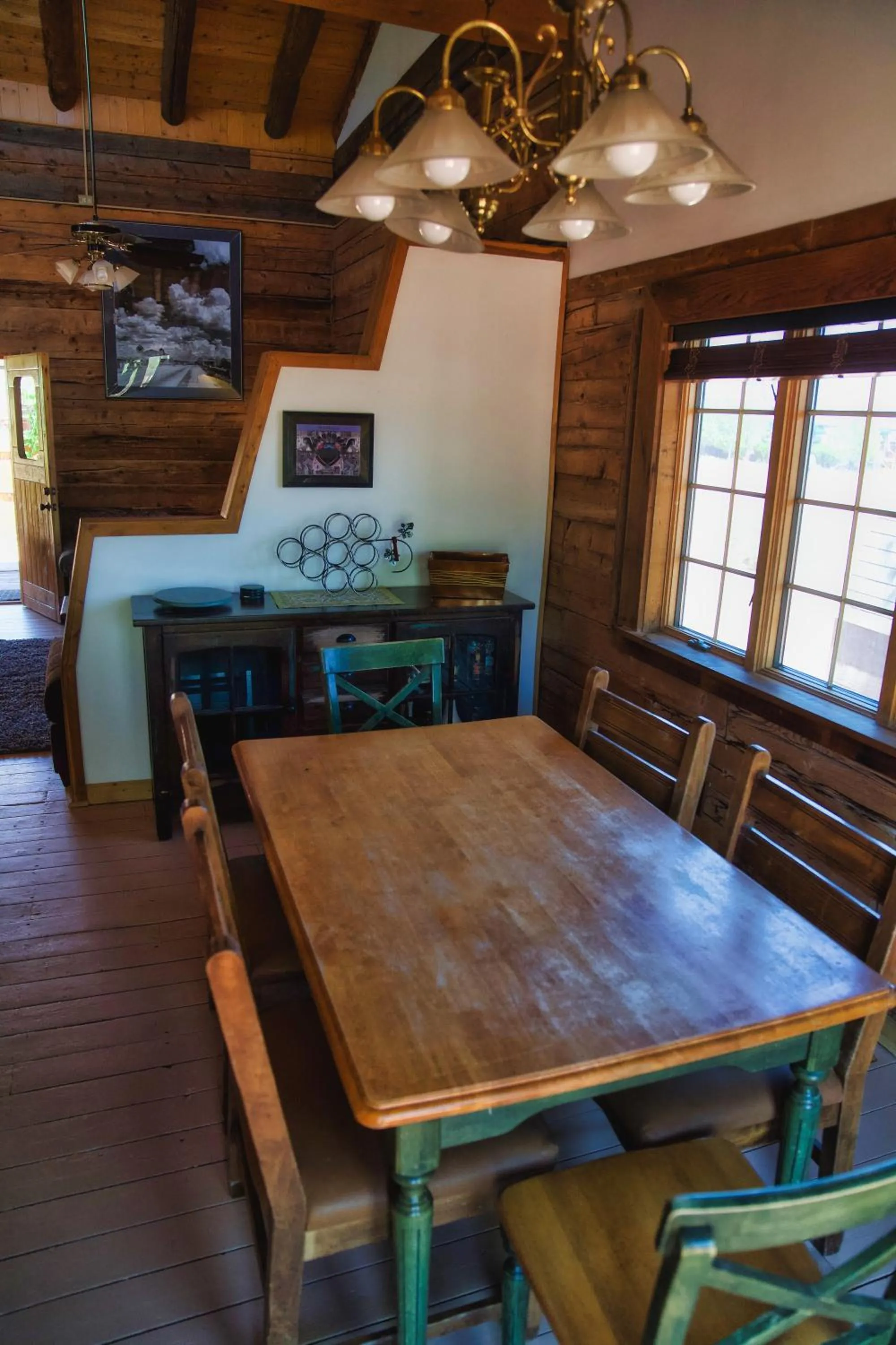 Seating area in Lee's Ferry Lodge at Vermilion Cliffs