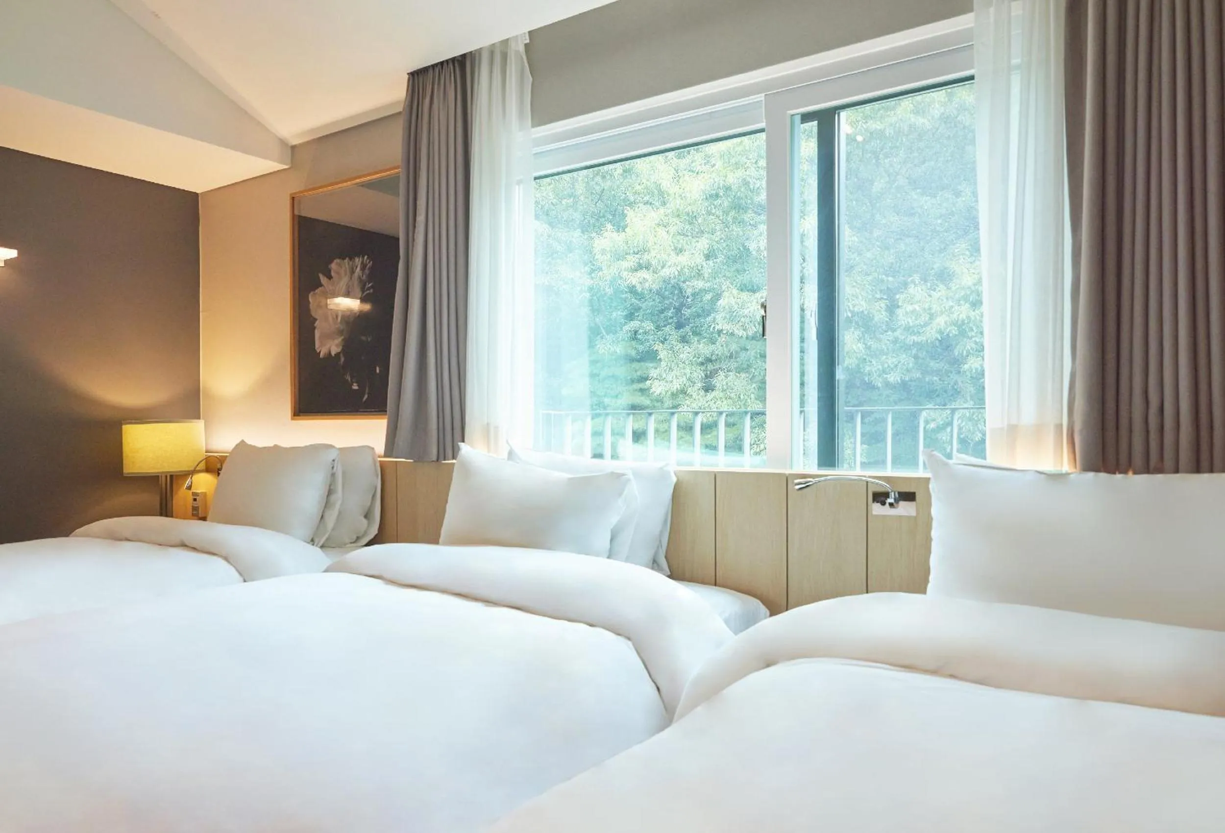 Bed in Eden Paradise Hotel