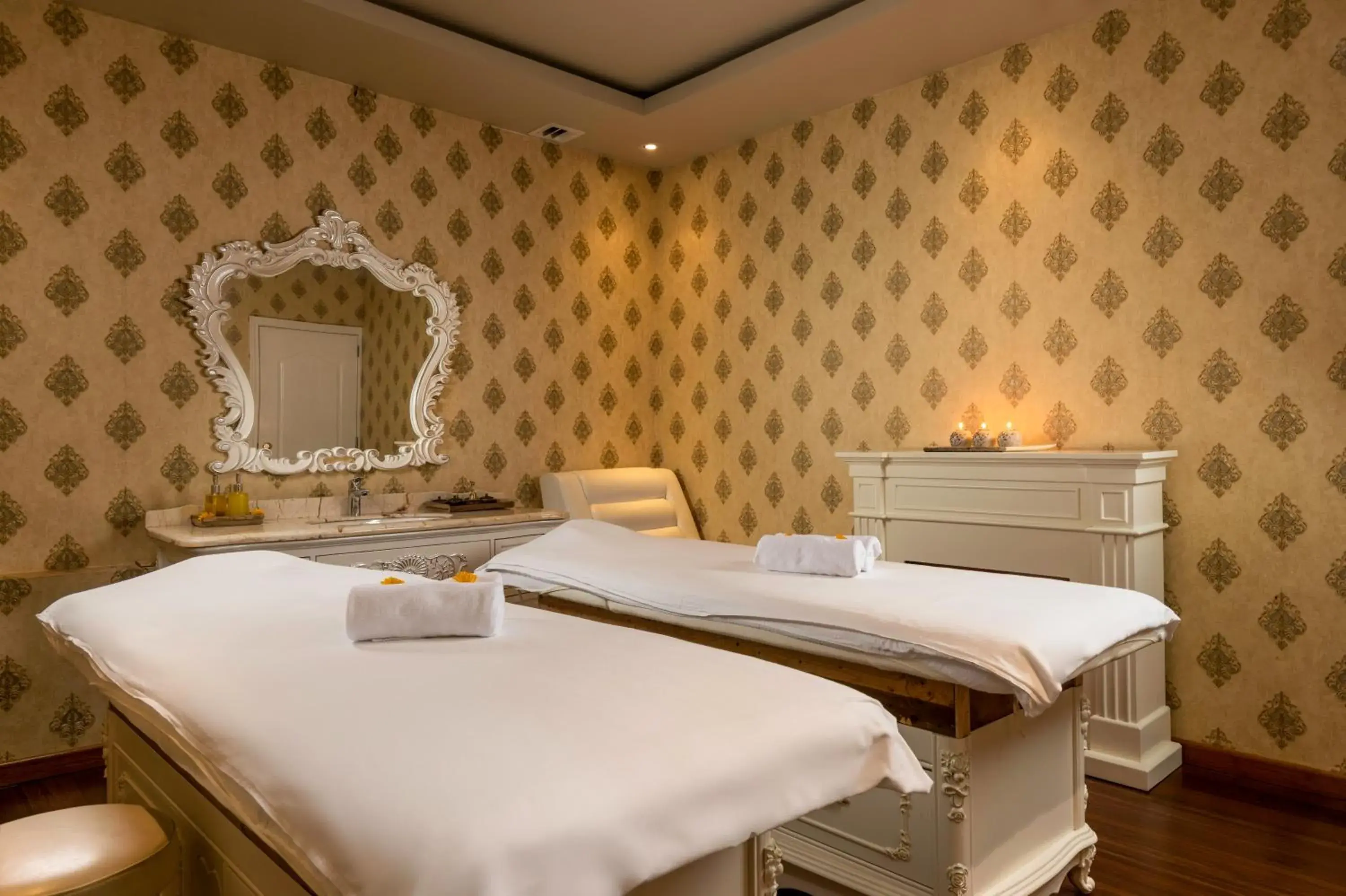 Spa and wellness centre/facilities, Bed in The Westbury Palace Spa and wellness centre/facilities, Bed in The Westbury Palace