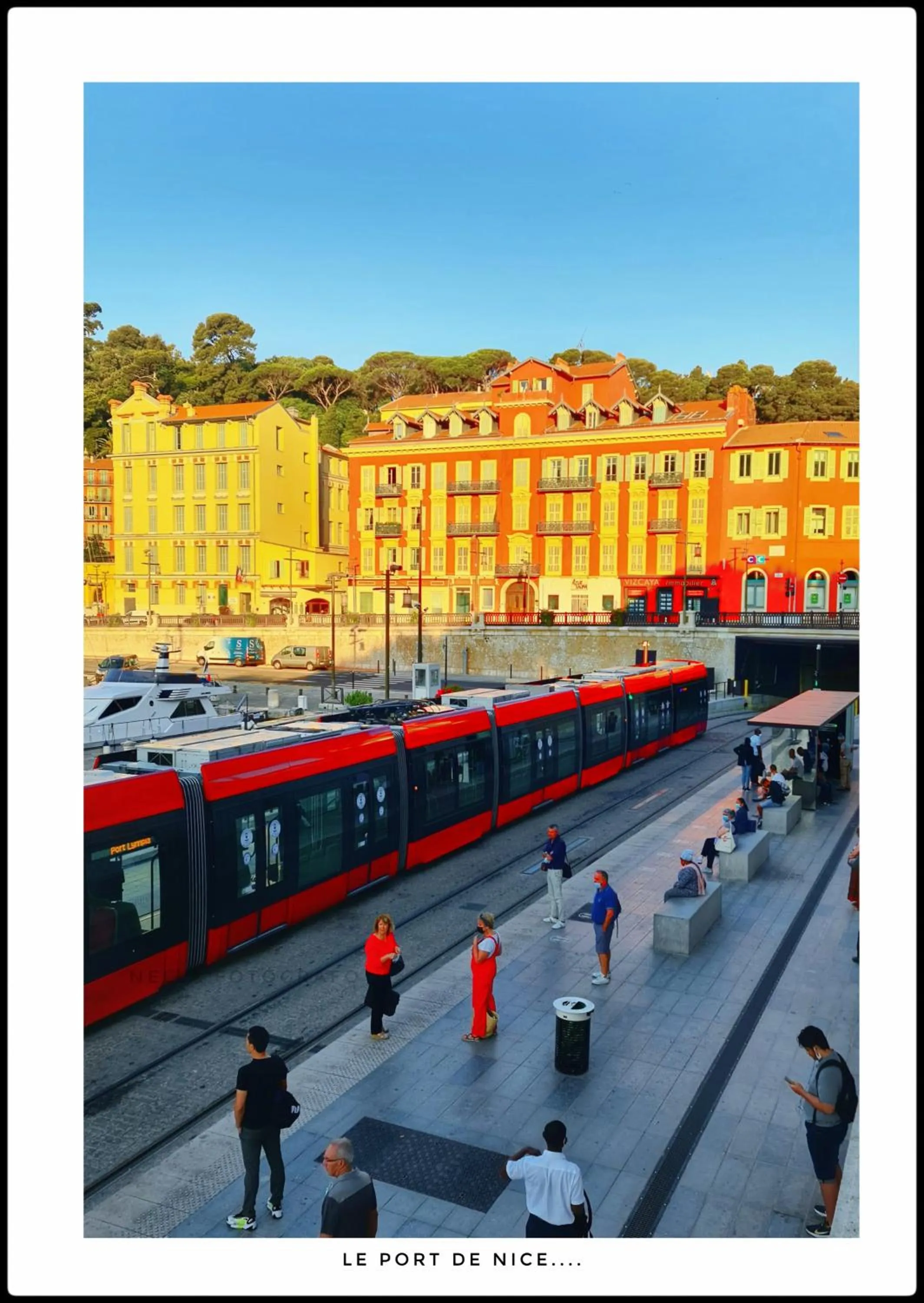 Neighbourhood in Le Petit Trianon et le Charme des Suites