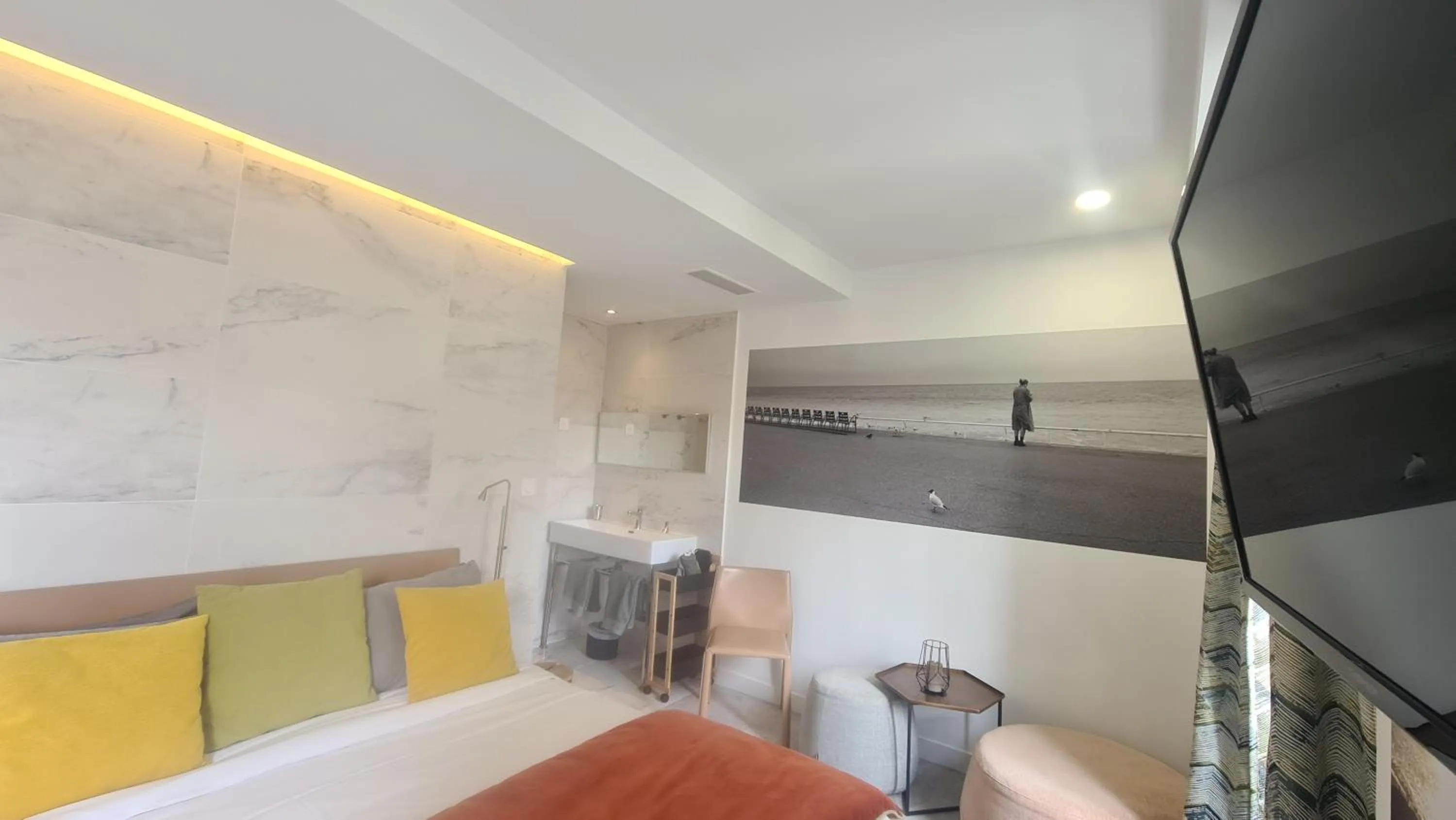 Bed in Le Petit Trianon et le Charme des Suites