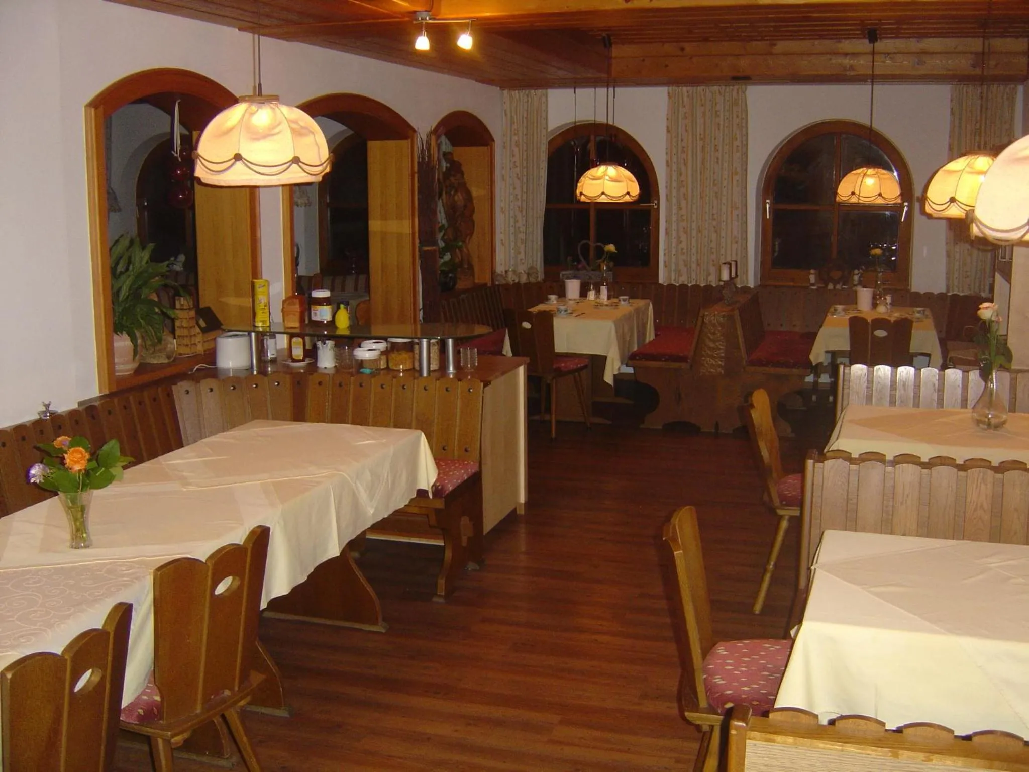 Restaurant/places to eat in Pension Waldkristall