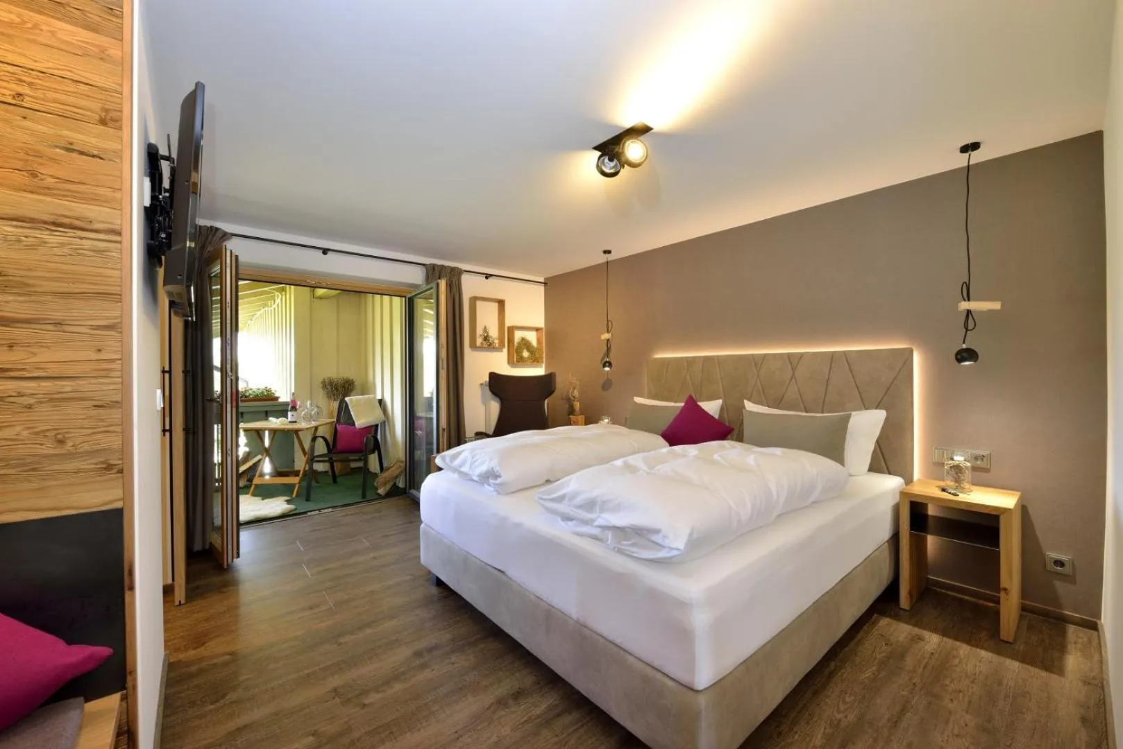 Bed in Pension Waldkristall