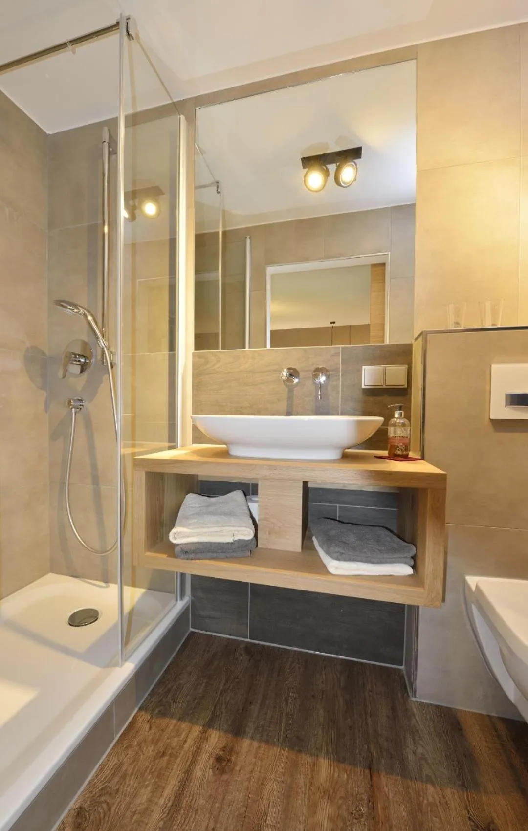 Toilet in Pension Waldkristall