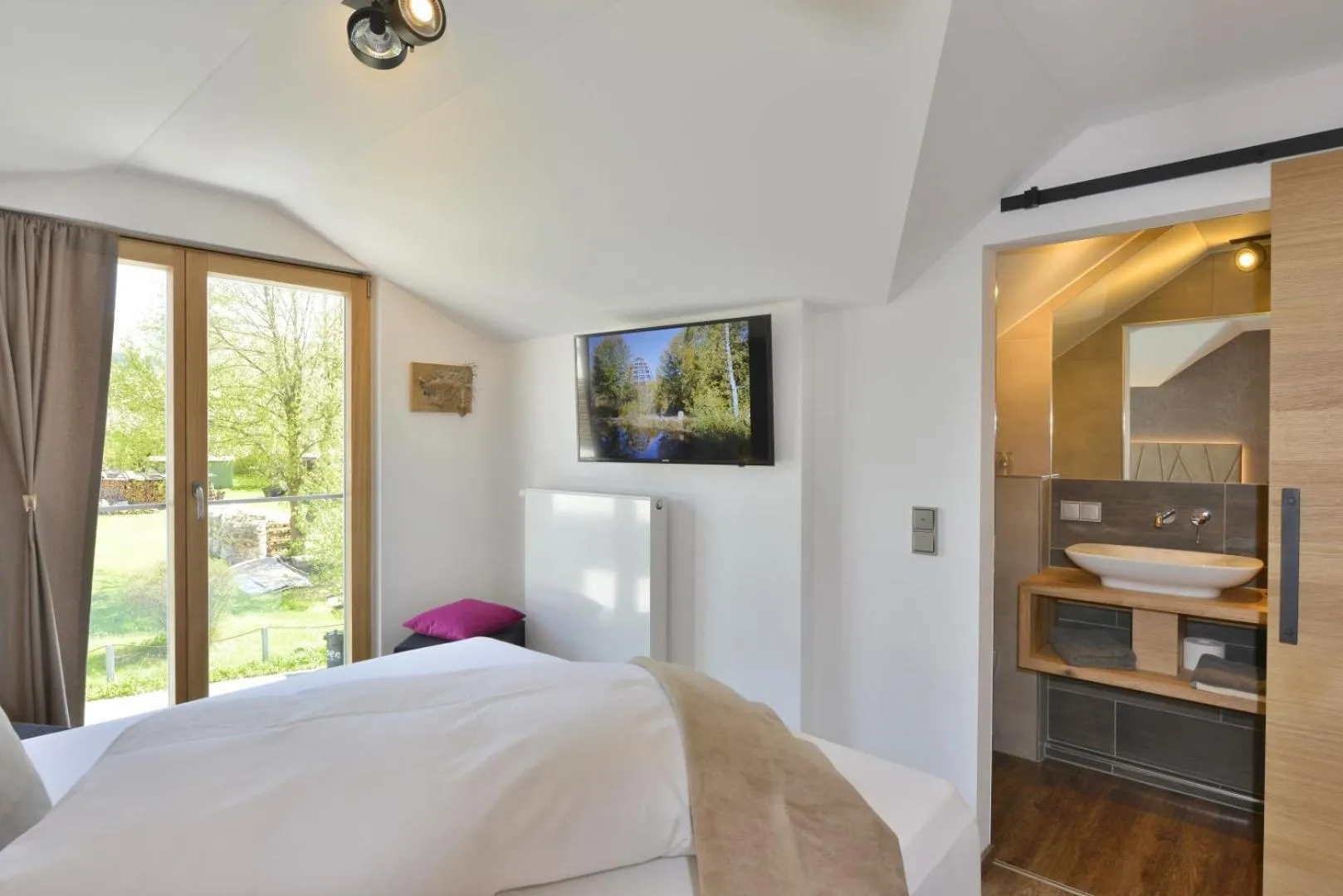 Photo of the whole room, Bed in Pension Waldkristall