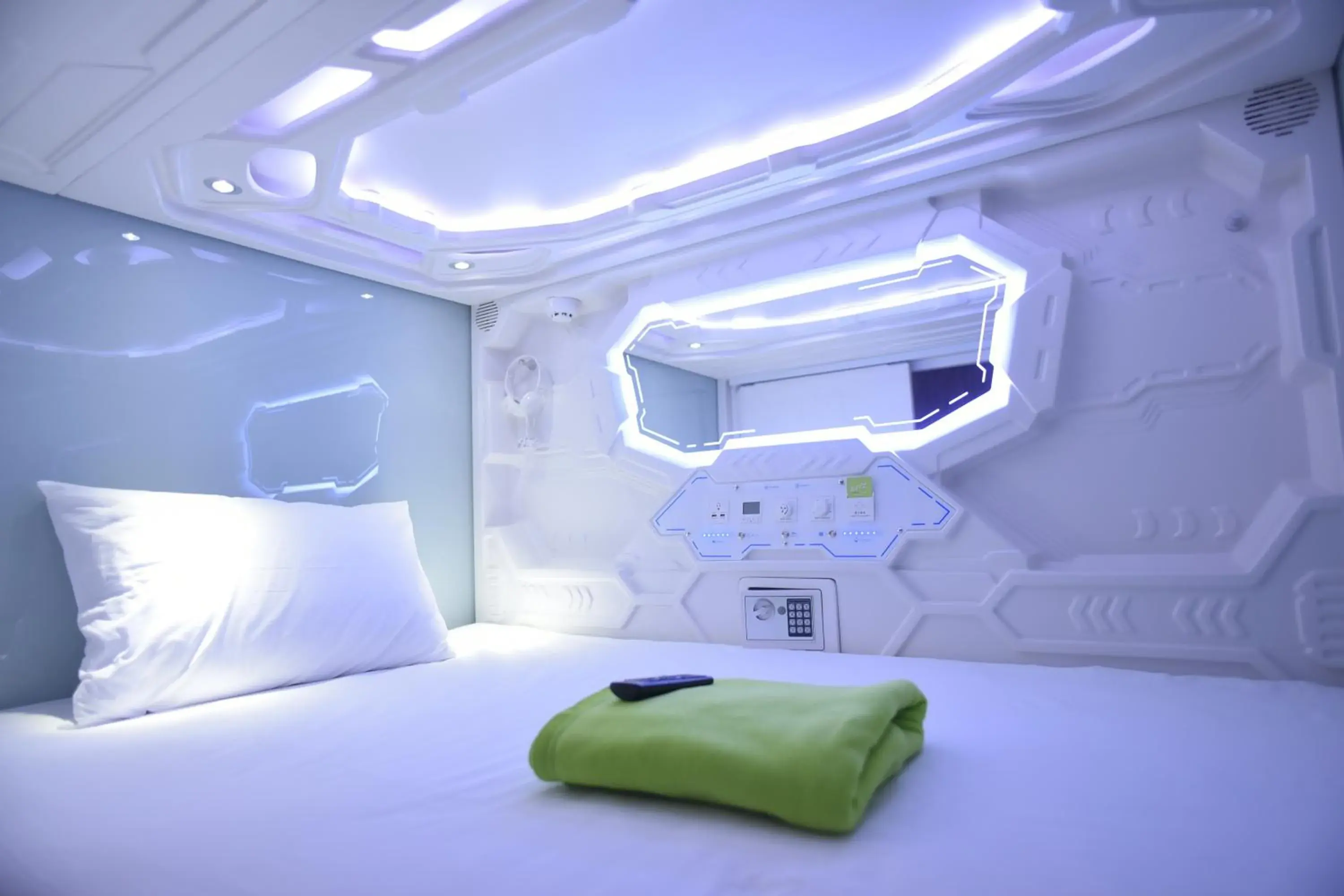 Whiz Capsule Hotel Thamrin Jakarta Whiz Capsule Hotel Thamrin Jakarta