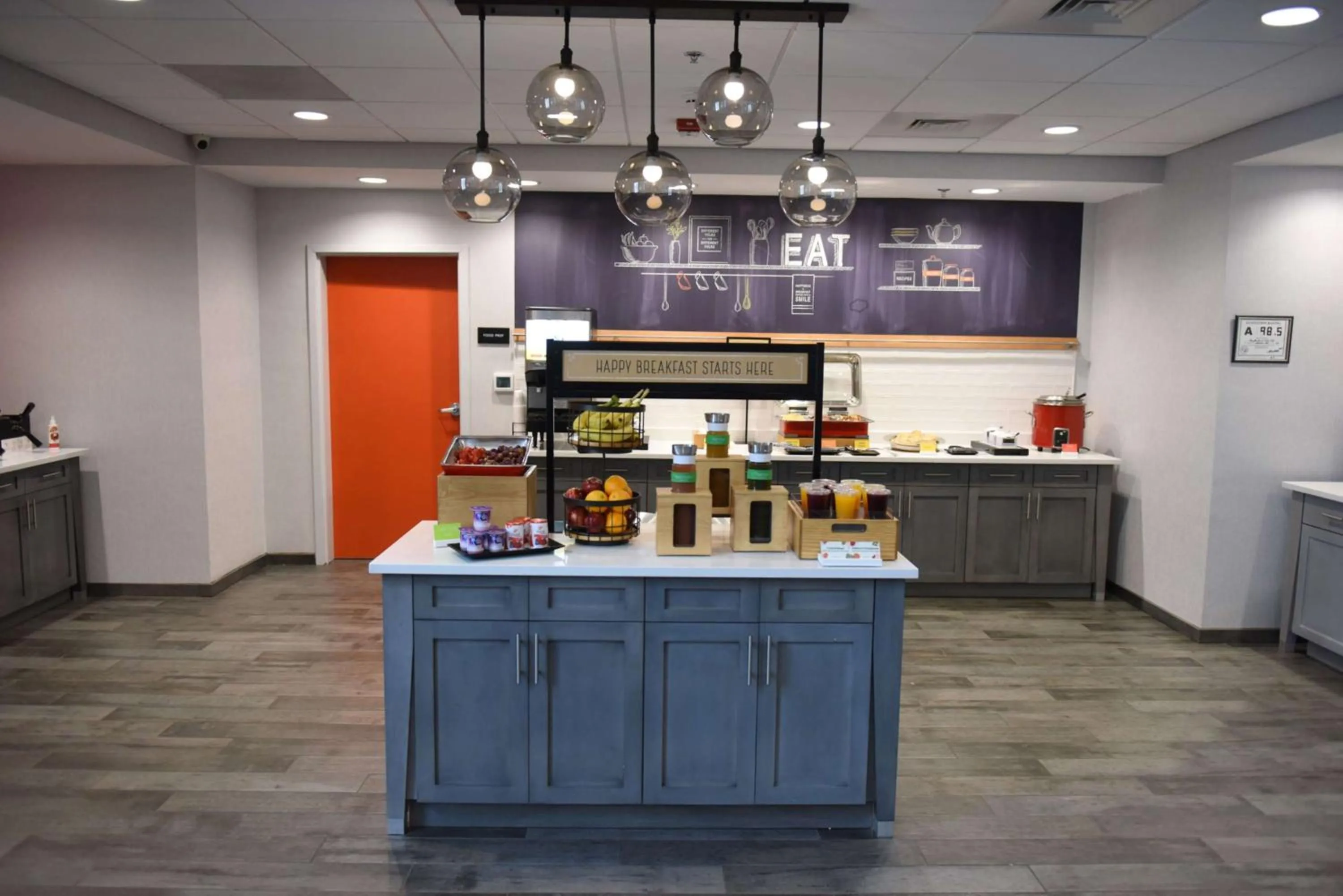 Breakfast in Hampton Inn & Suites Lenoir, NC