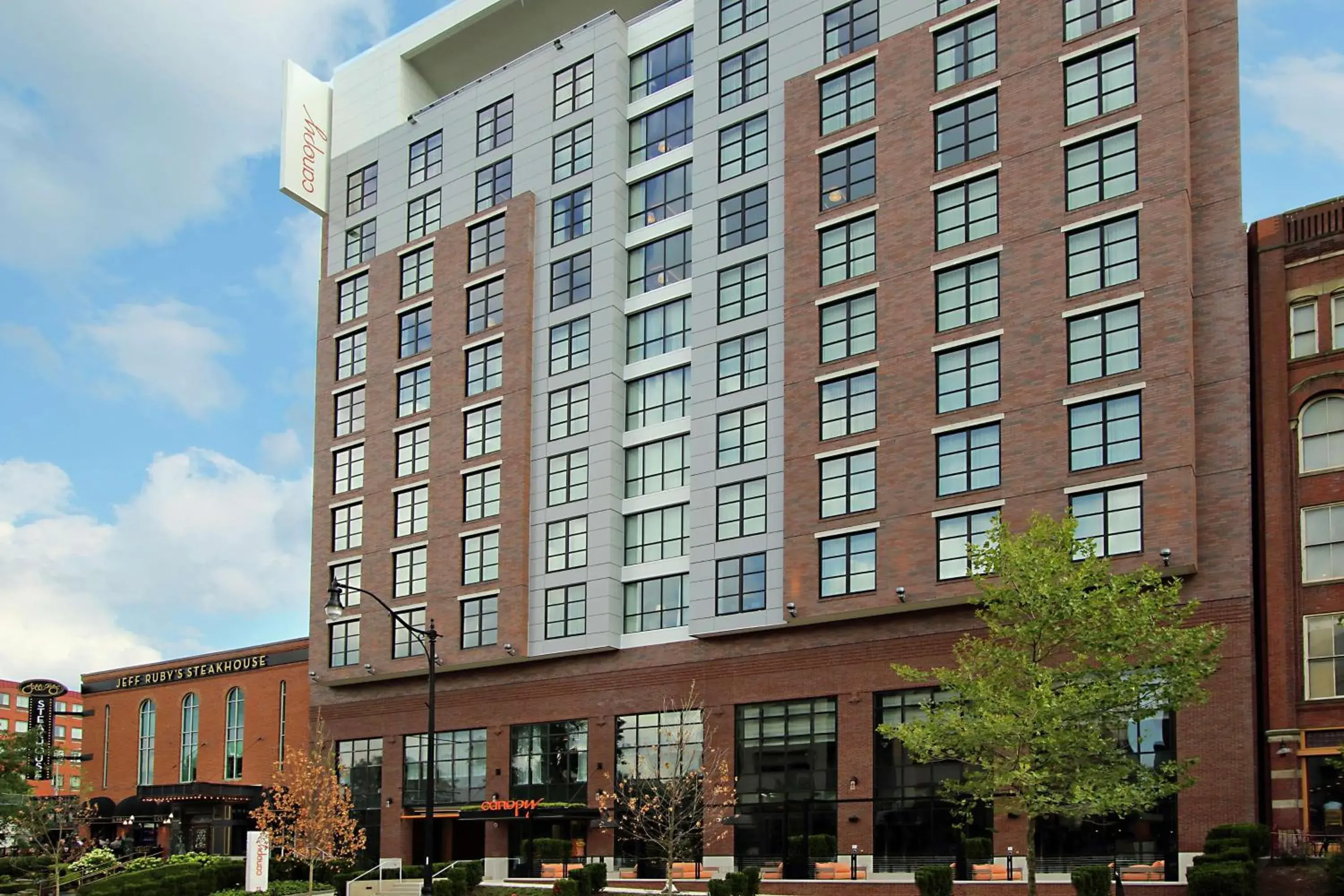 Property building in Canopy By Hilton Columbus Downtown Short North Property building in Canopy By Hilton Columbus Downtown Short North