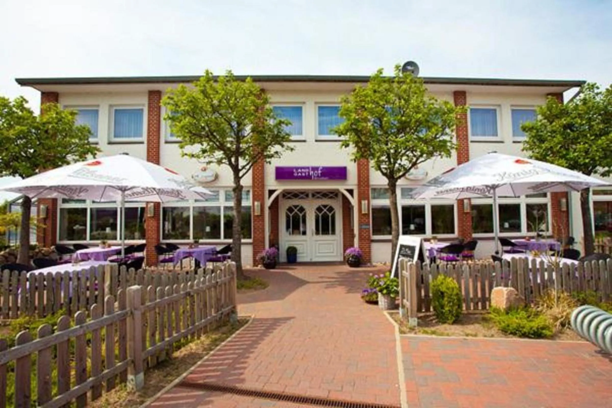 Facade/entrance in Landgasthof Struckum