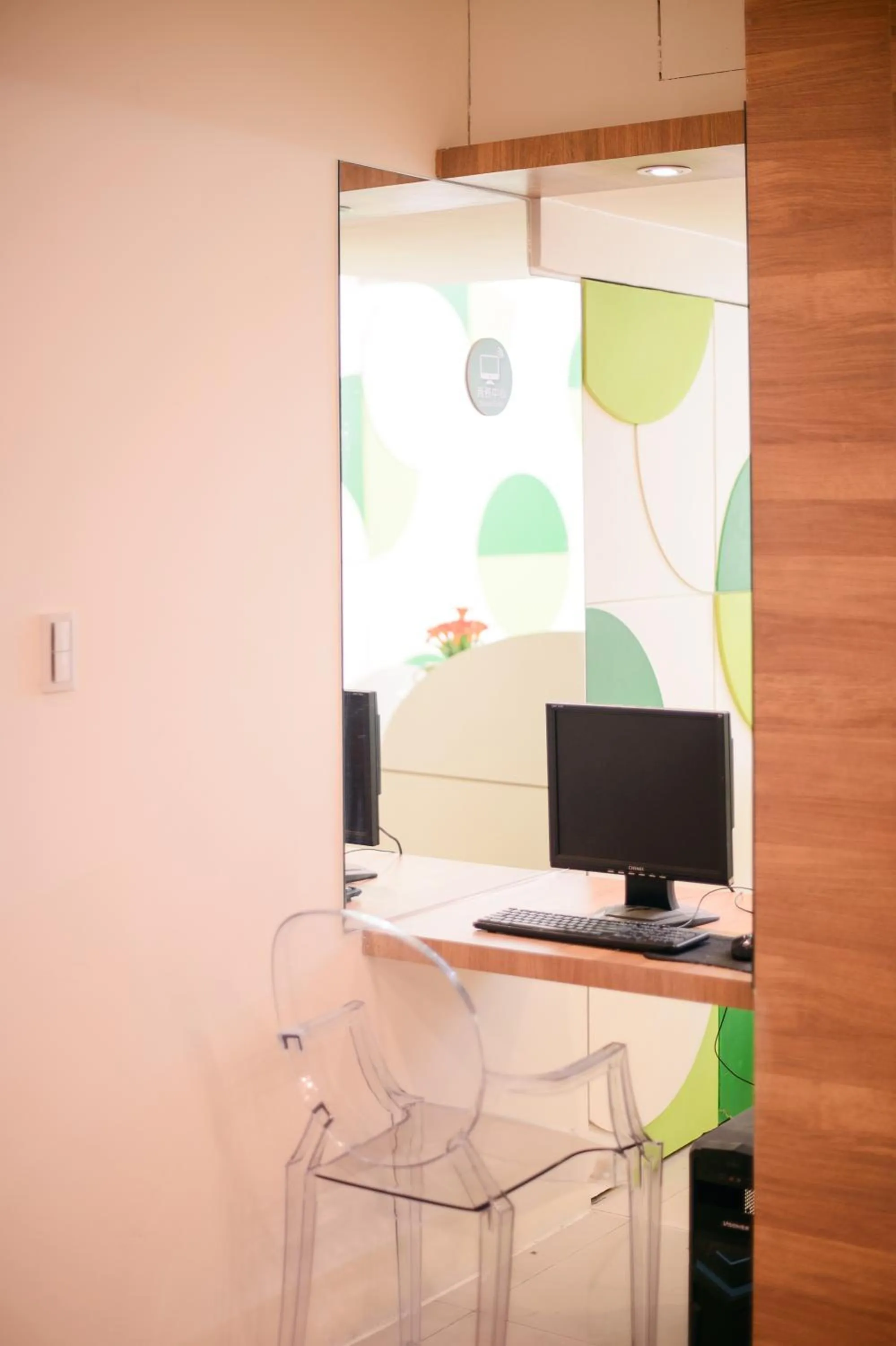 Business facilities in KIWI-Taichung Station Branch 1