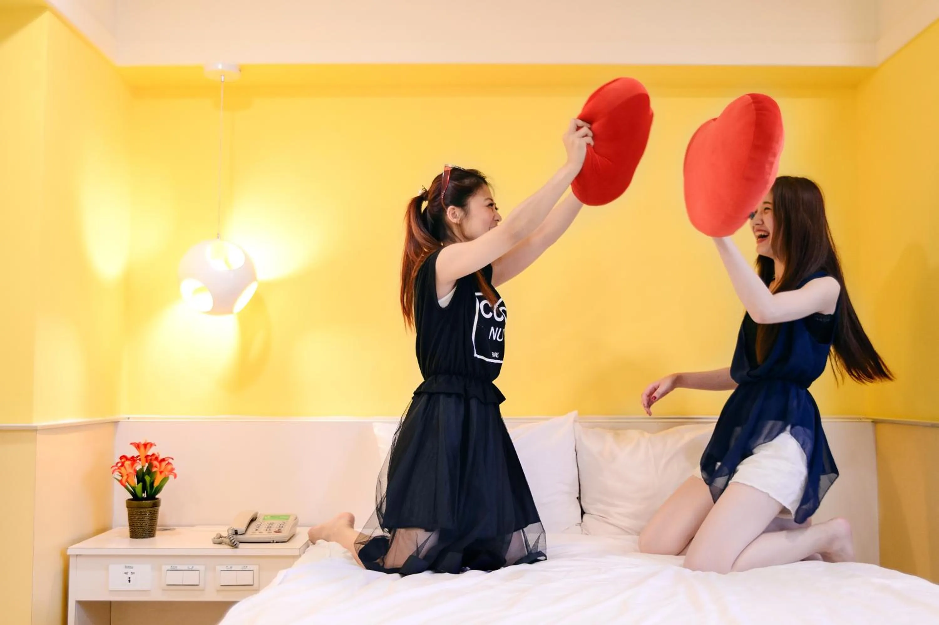 Guests, Bed in KIWI-Taichung Station Branch 1