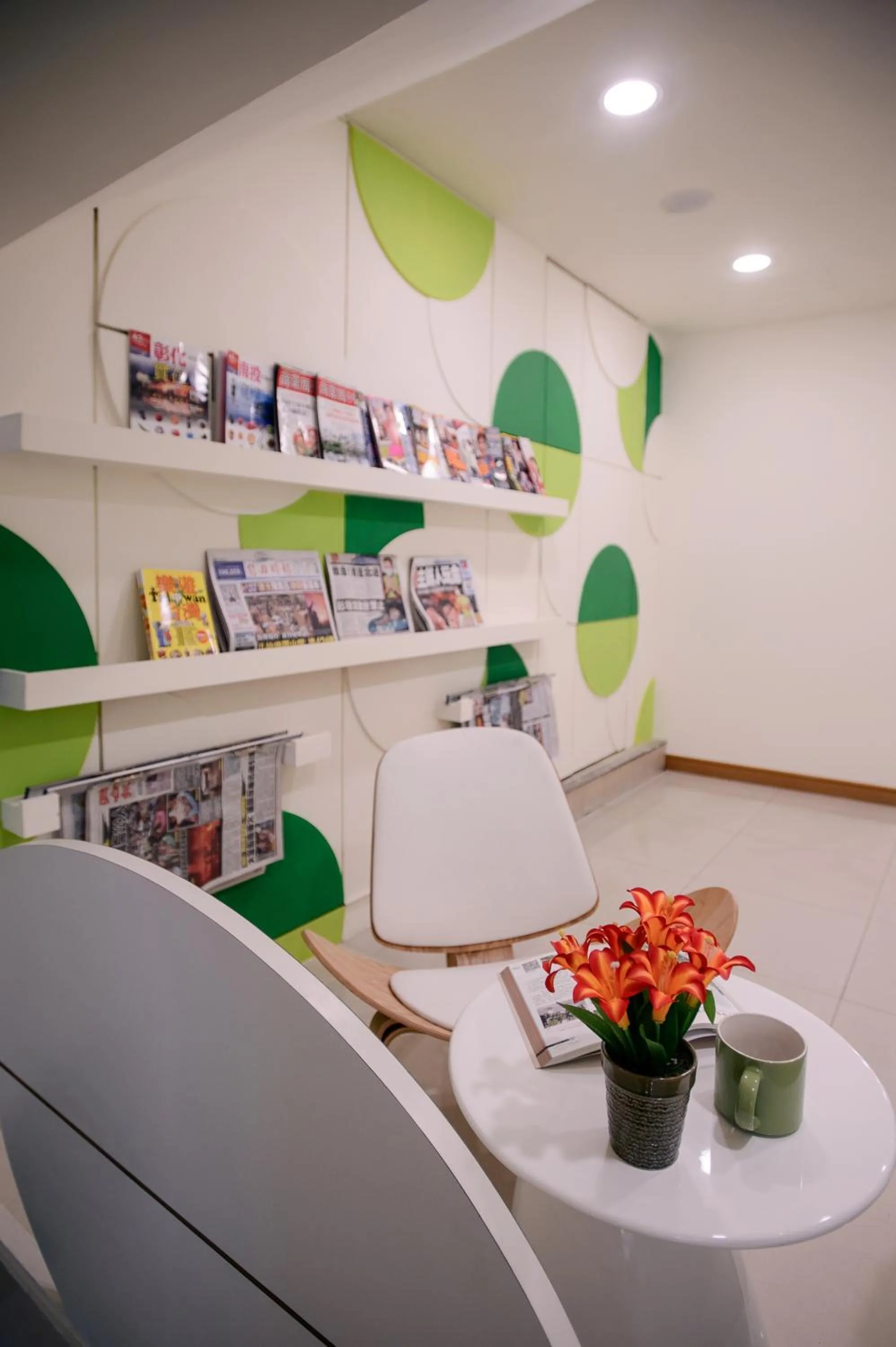 Decorative detail in KIWI-Taichung Station Branch 1